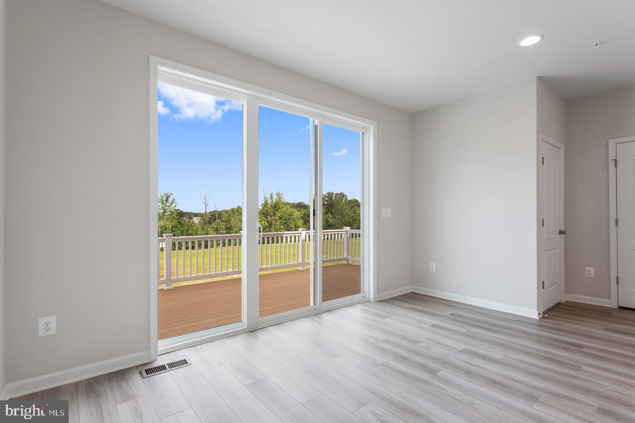 LAUREL OVERLOOK - Residential