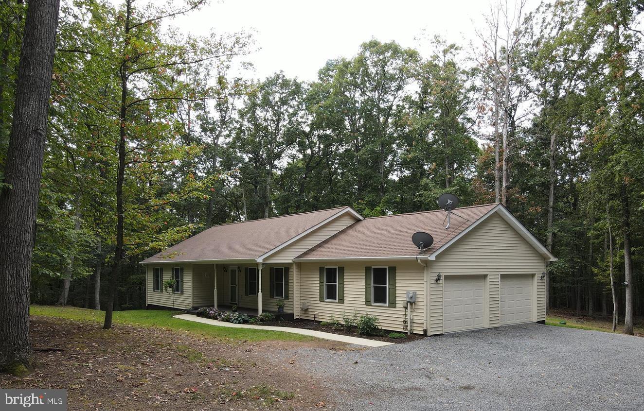 BRISTOL SPRINGS - Residential