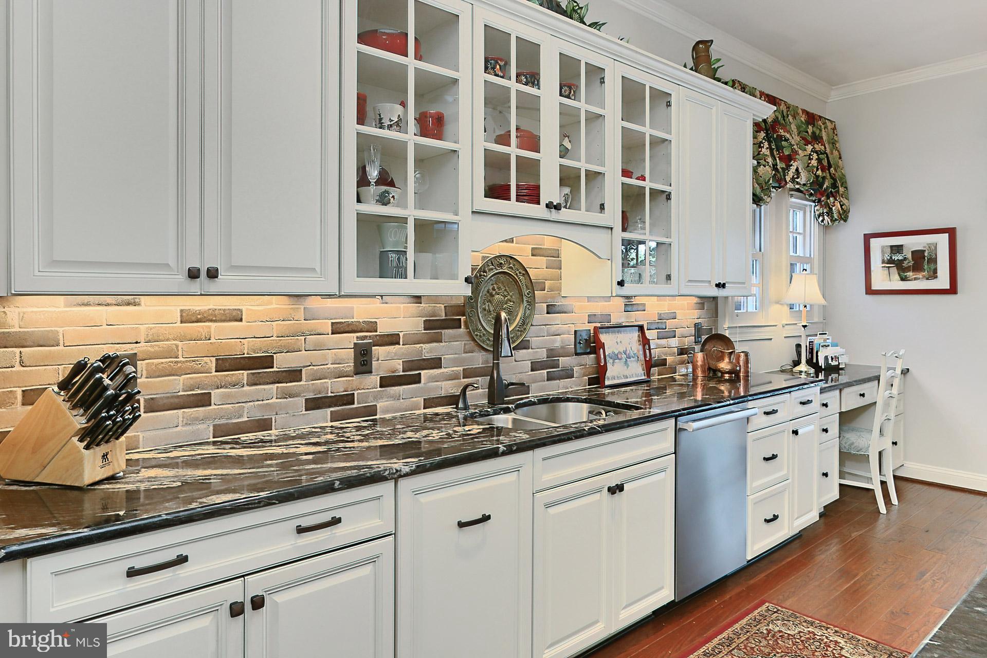 LAKE MANASSAS - Residential