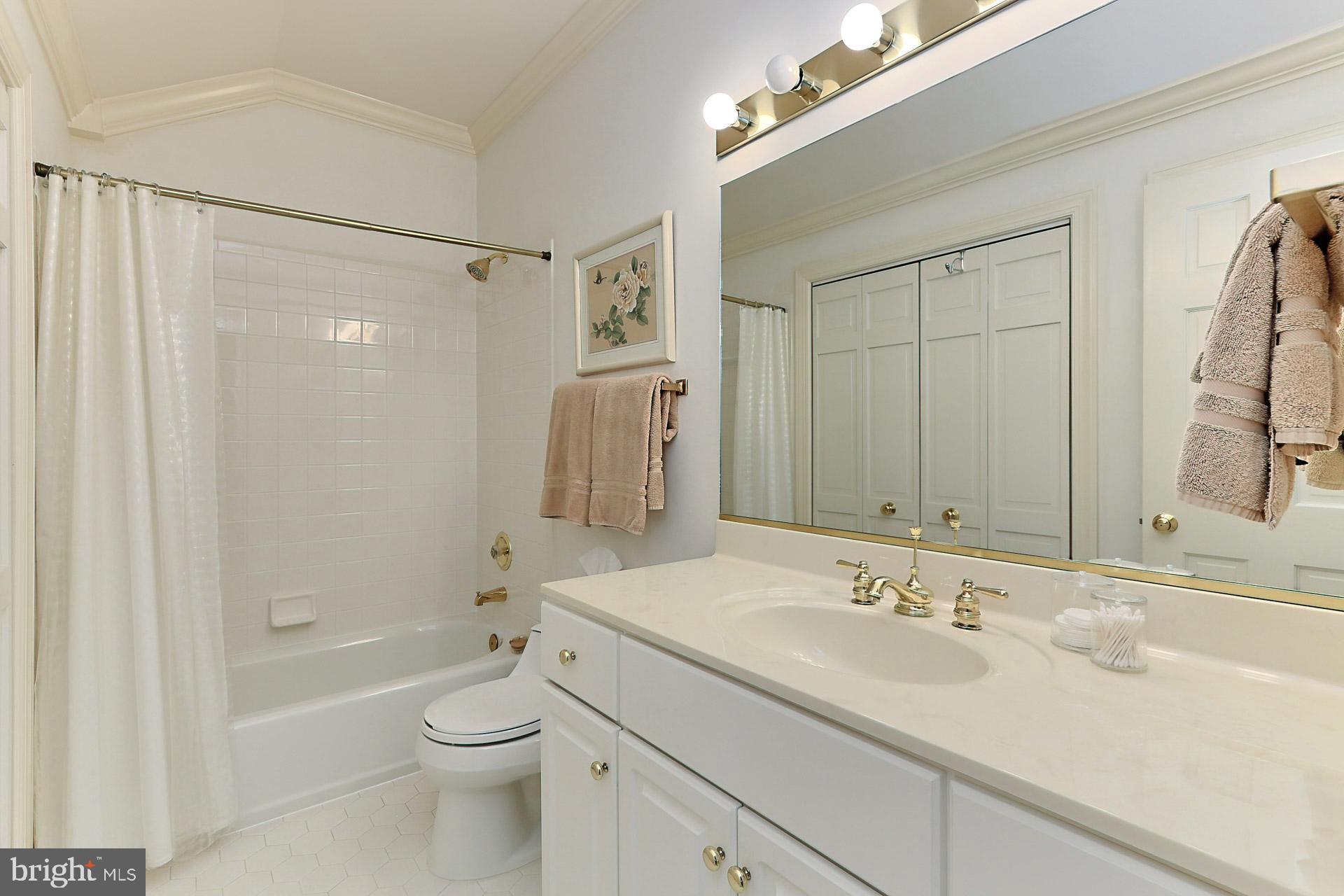 LAKE MANASSAS - Residential