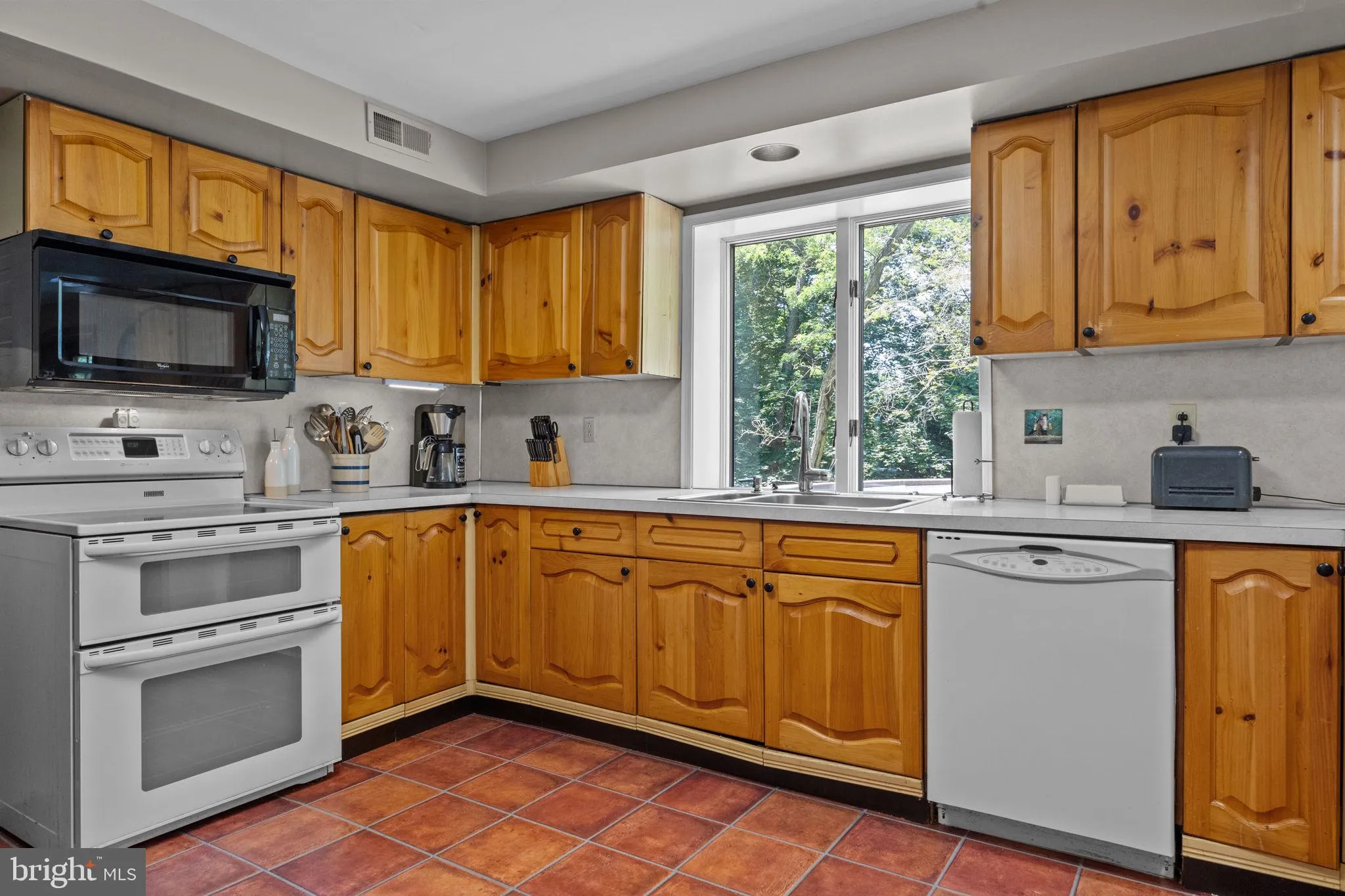 Yardley, Pennsylvania 19067, United States, 4 Bedrooms Bedrooms, ,2 BathroomsBathrooms,Residential,Coming Soon,134165