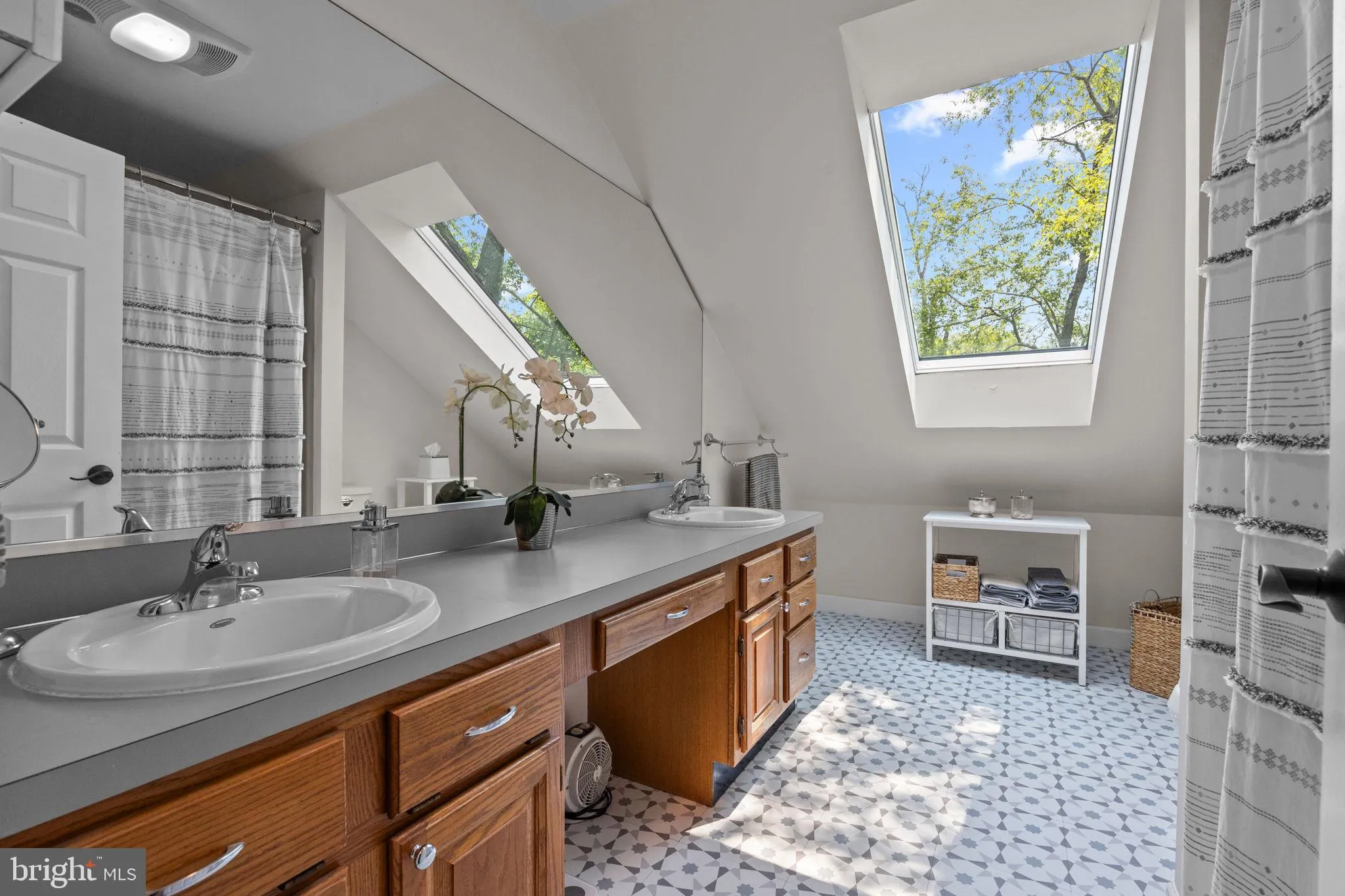 Yardley, Pennsylvania 19067, United States, 4 Bedrooms Bedrooms, ,2 BathroomsBathrooms,Residential,Coming Soon,134165