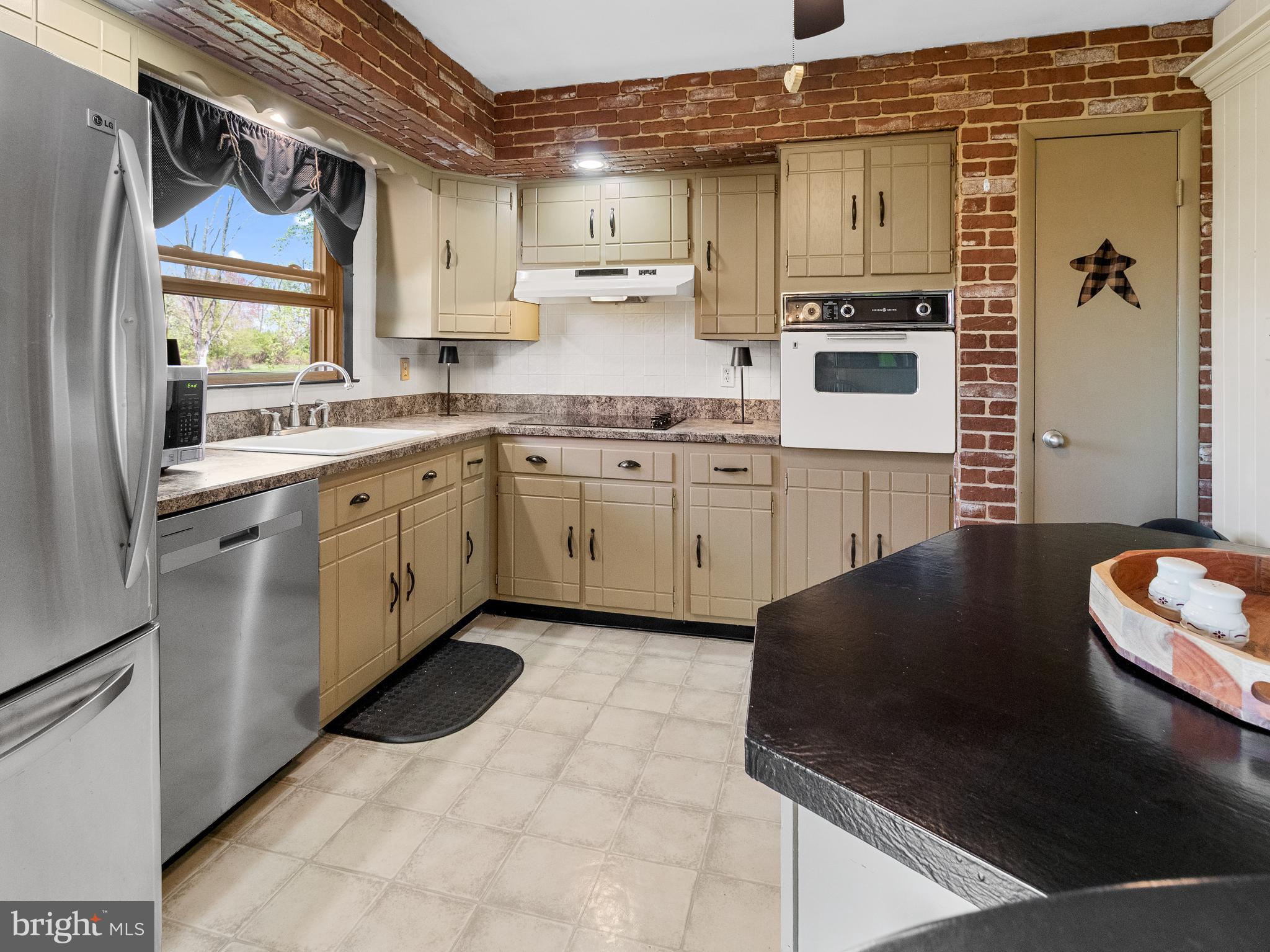 POTTSGROVE - Residential