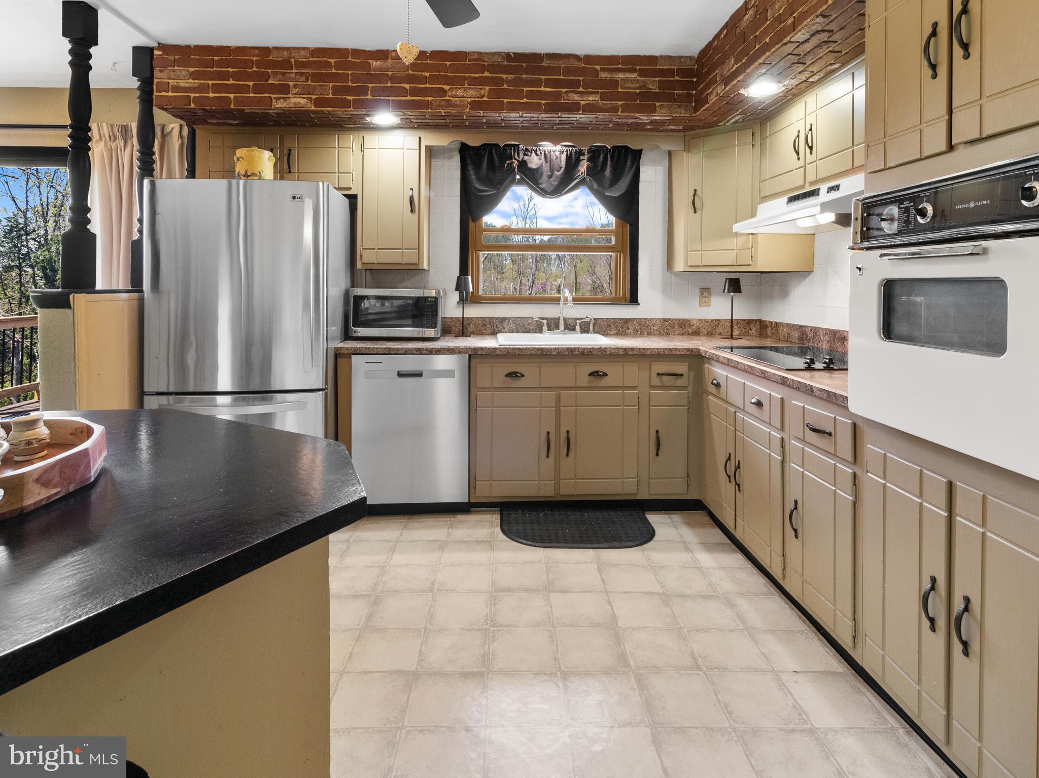 POTTSGROVE - Residential