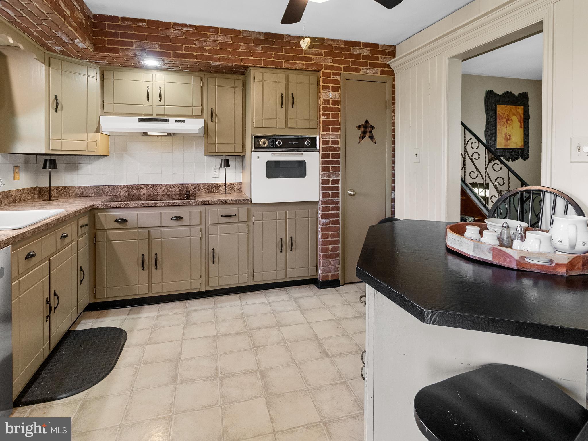 POTTSGROVE - Residential