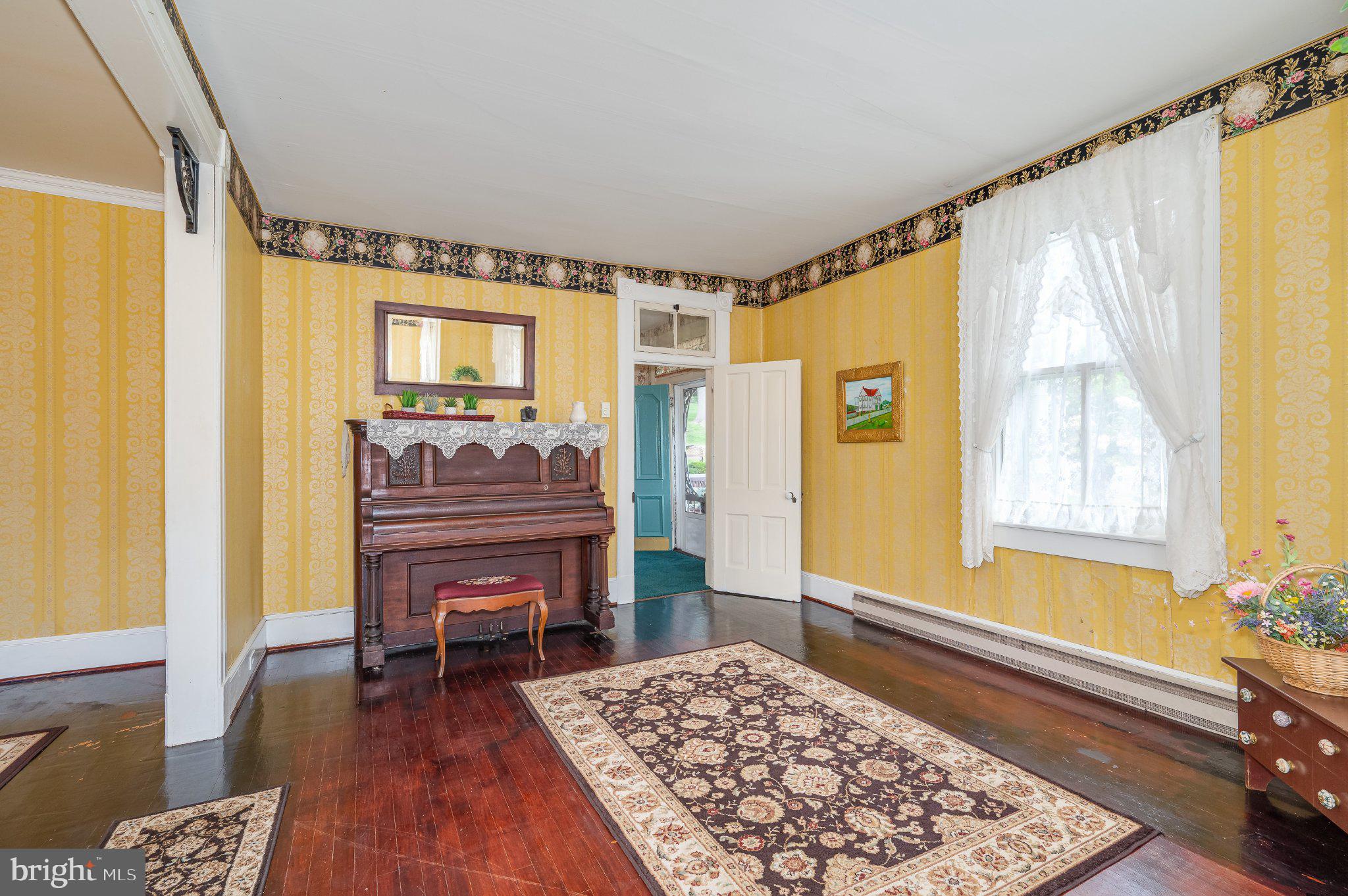 HARPERS FERRY - Residential