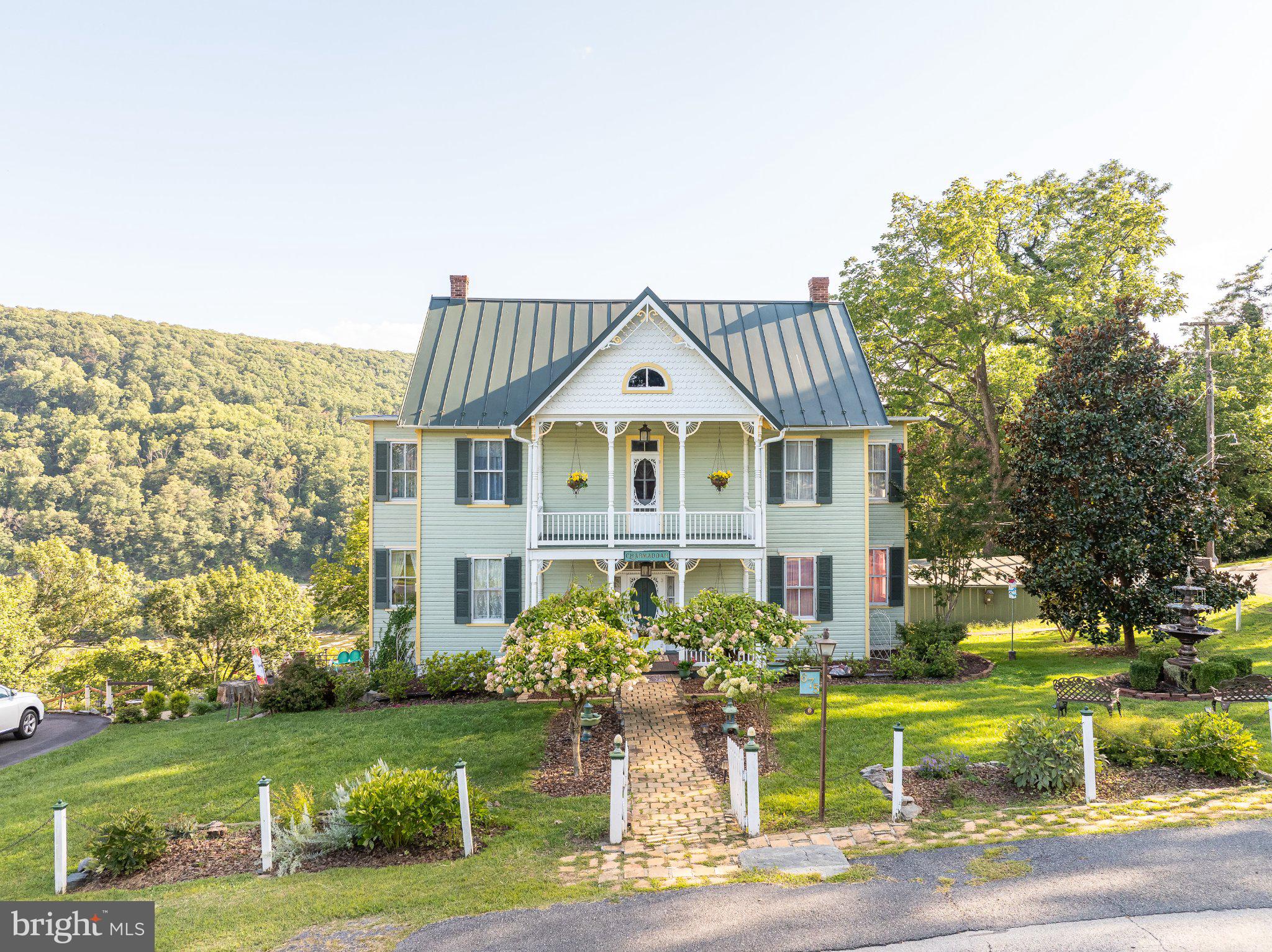 HARPERS FERRY - Residential