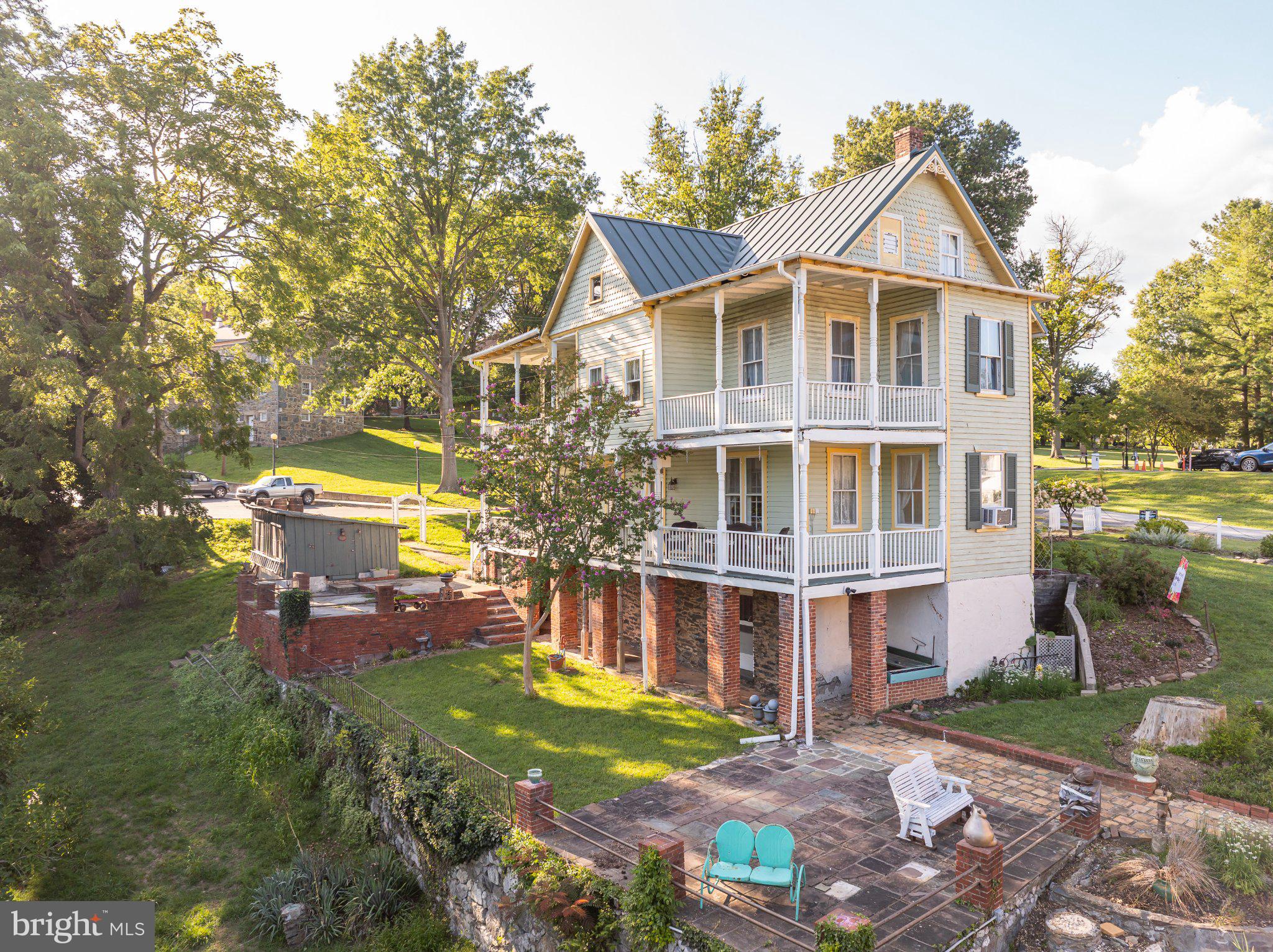 HARPERS FERRY - Residential