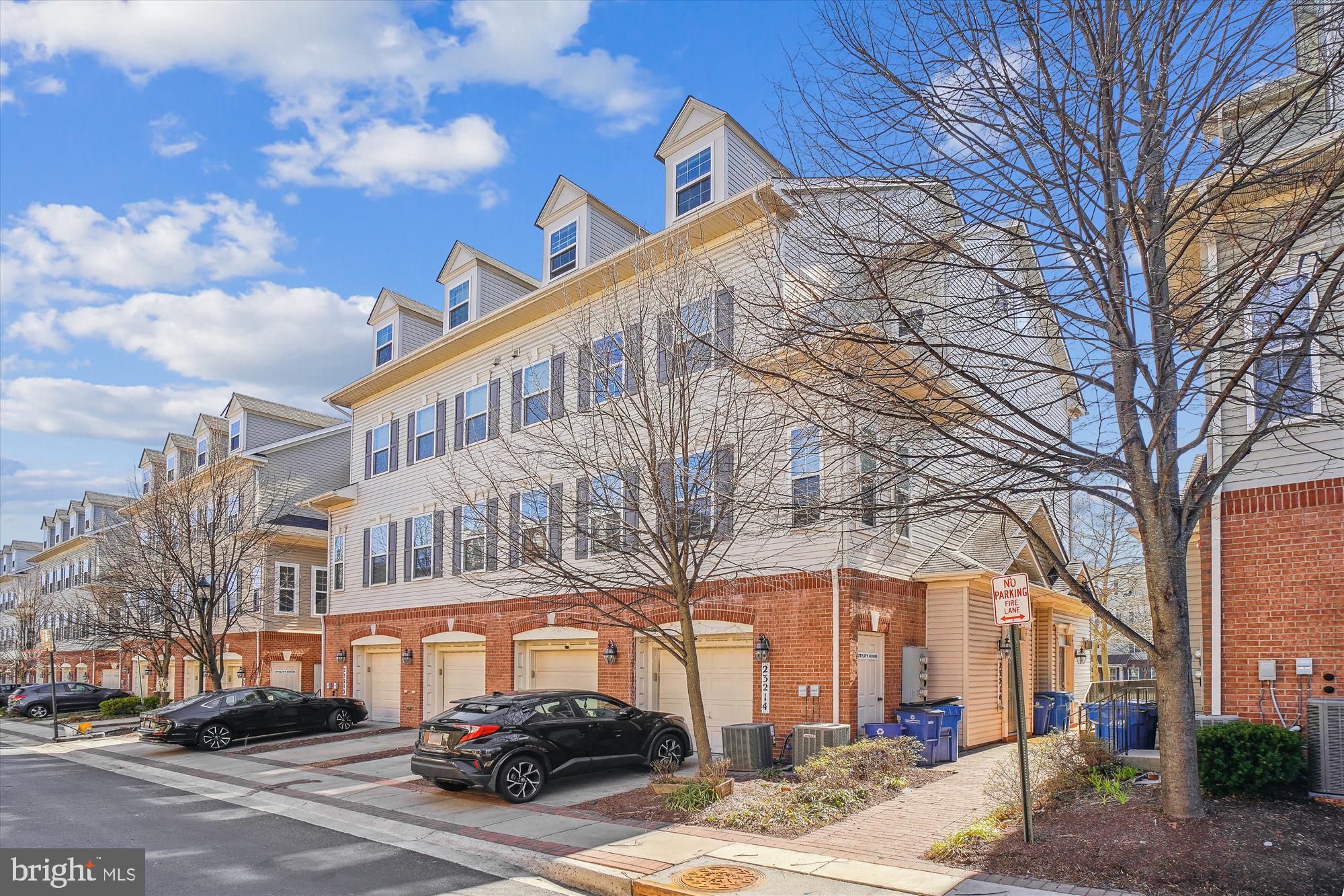 GATEWAY COMMONS - Residential