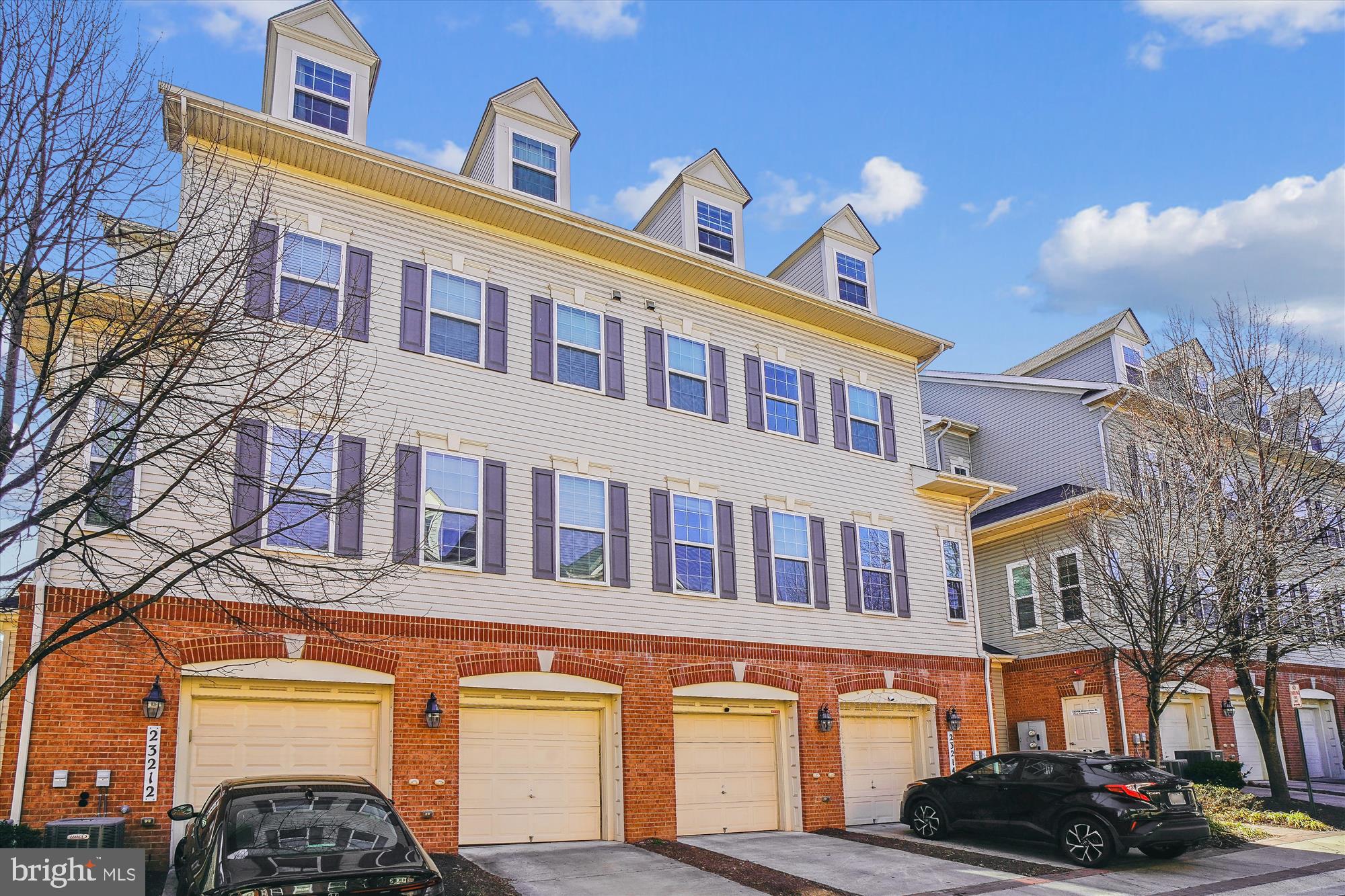 GATEWAY COMMONS - Residential