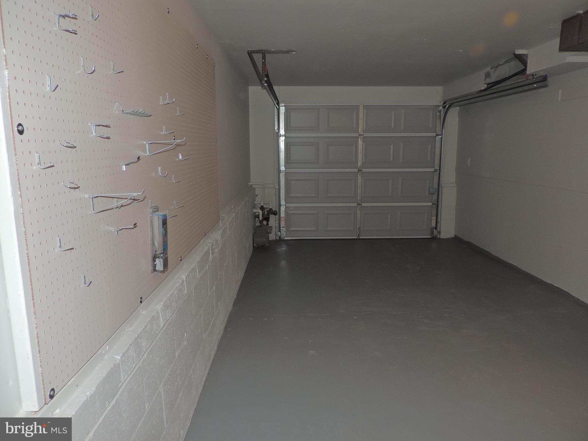 BREA MAR MANOR - Residential