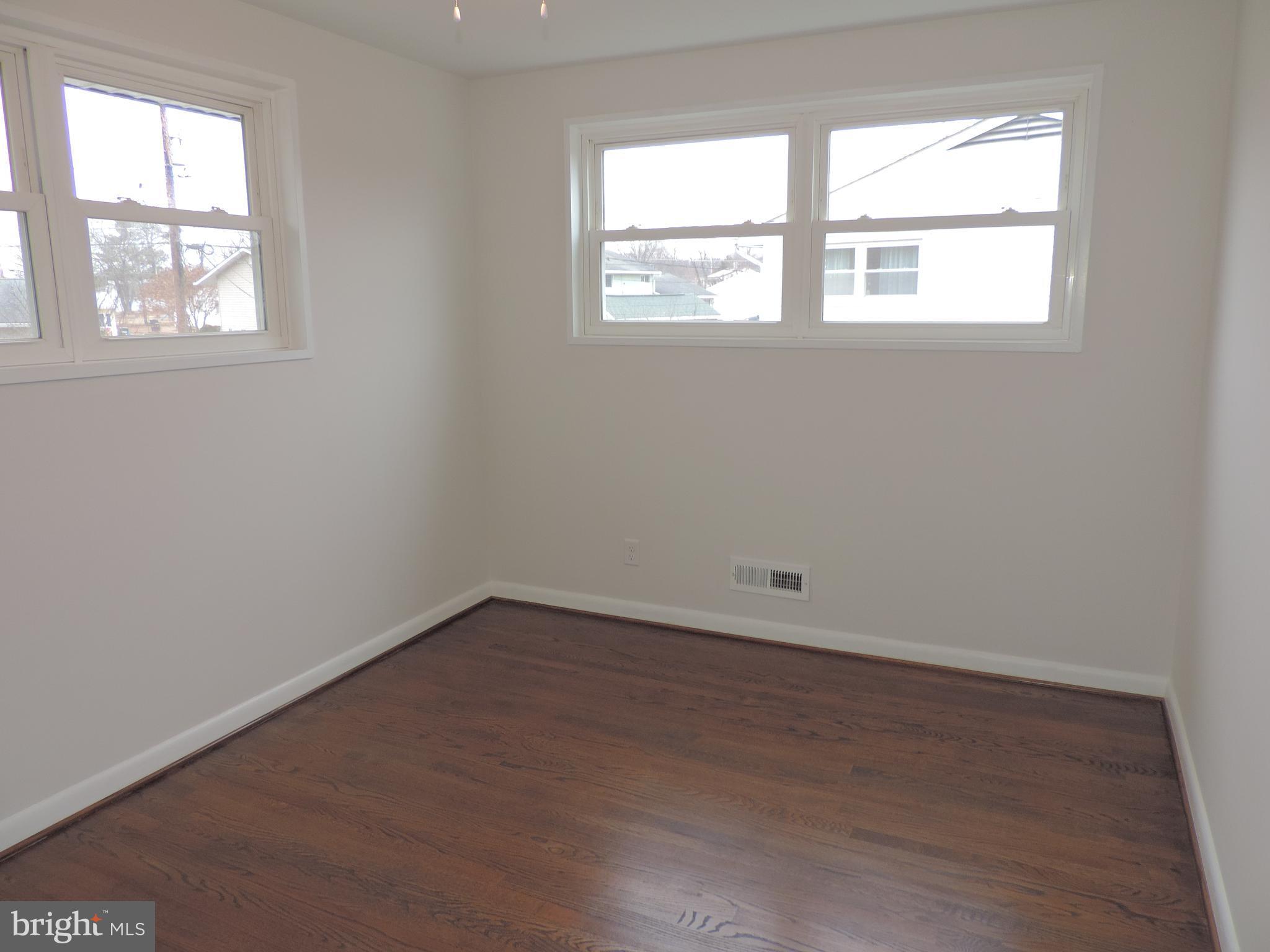 BREA MAR MANOR - Residential