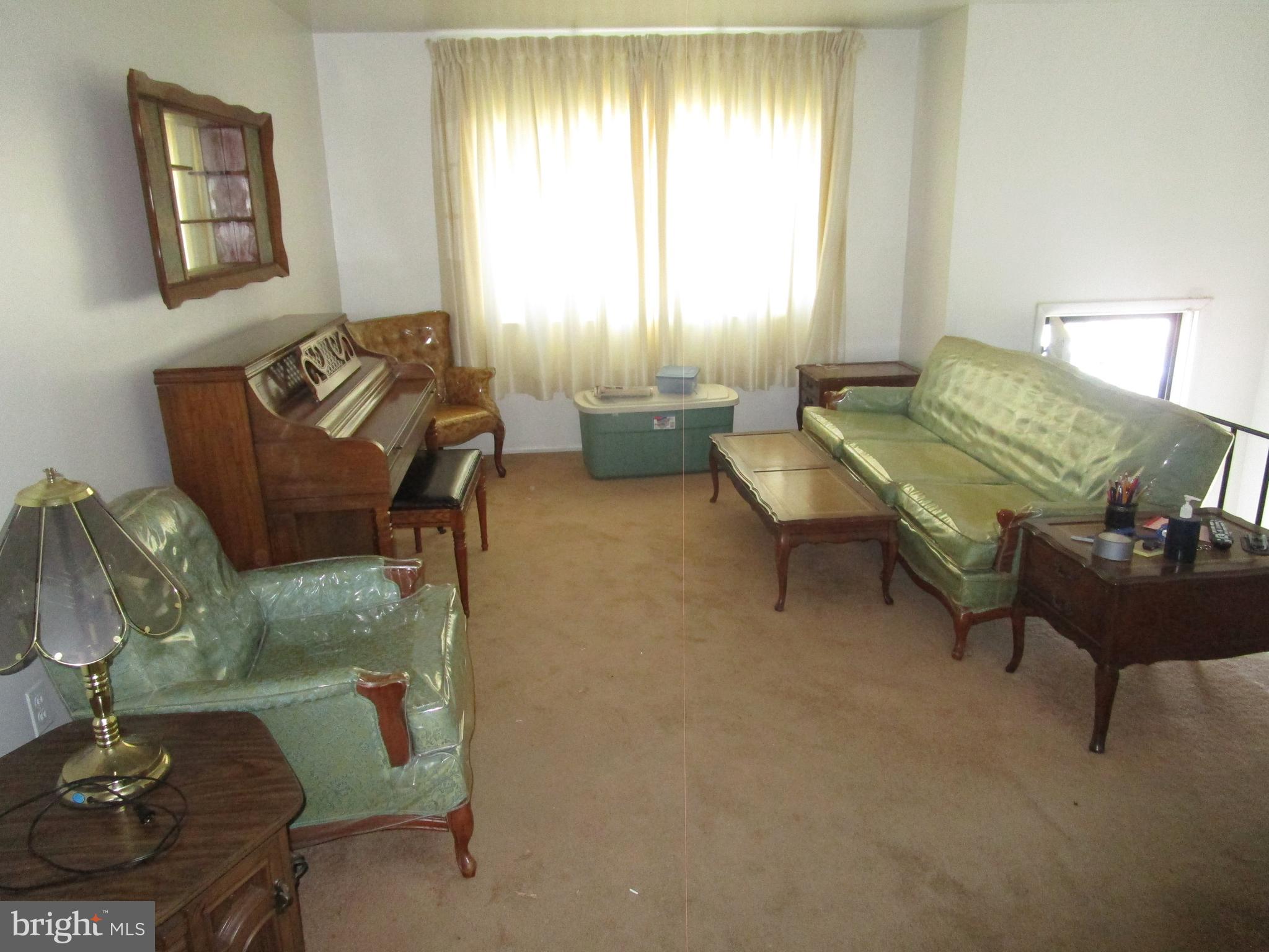 WINDSOR  MILL - Residential