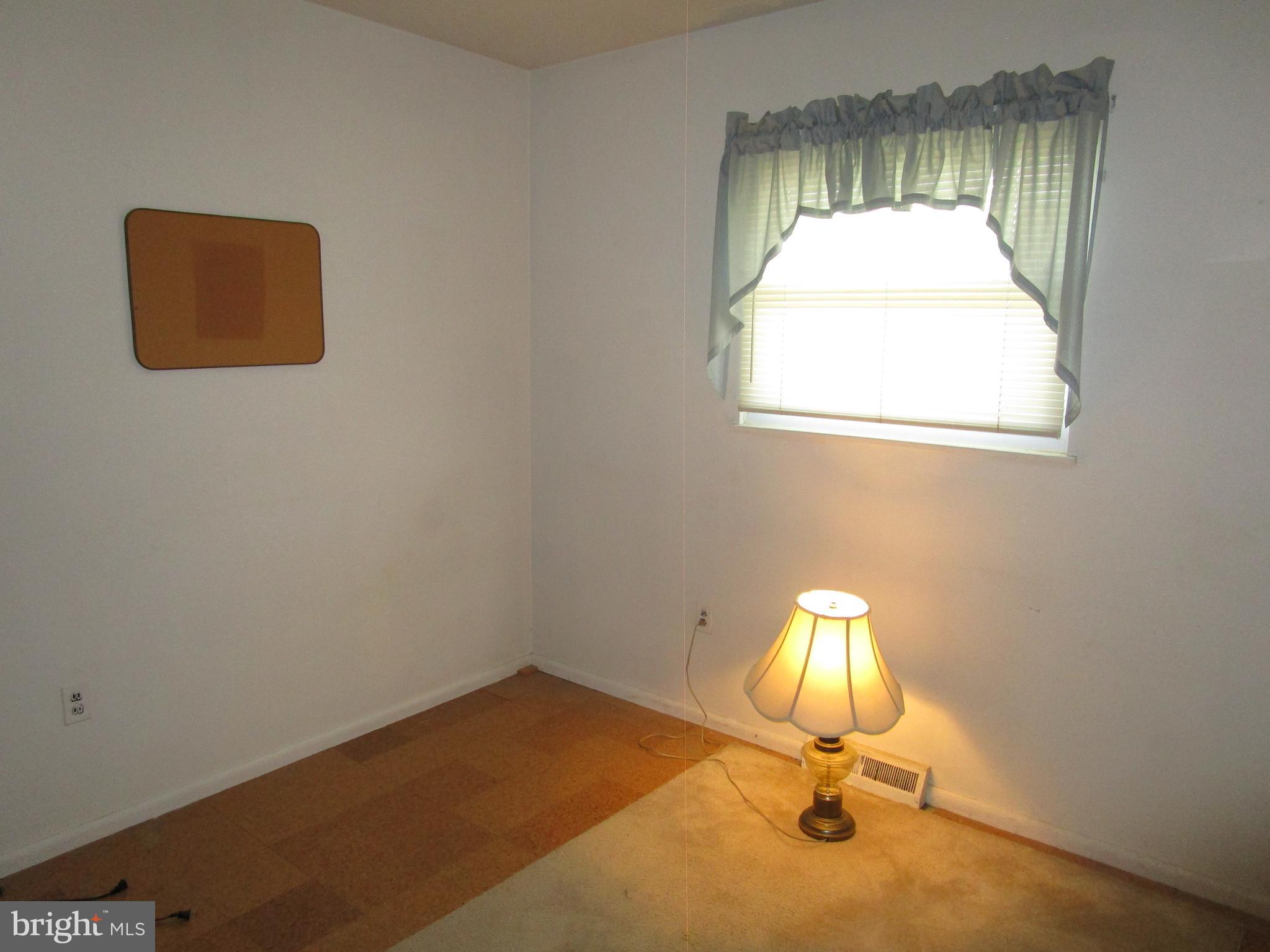 WINDSOR  MILL - Residential