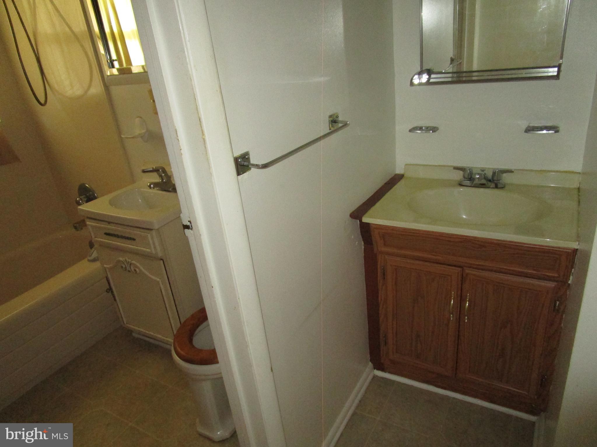 WINDSOR  MILL - Residential