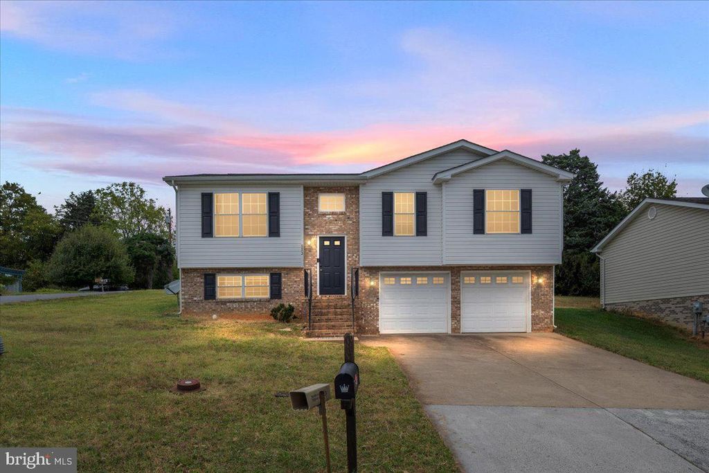 Photo of 523 Thompson Street, STRASBURG, VA 22657 (MLS # VASH2012644)