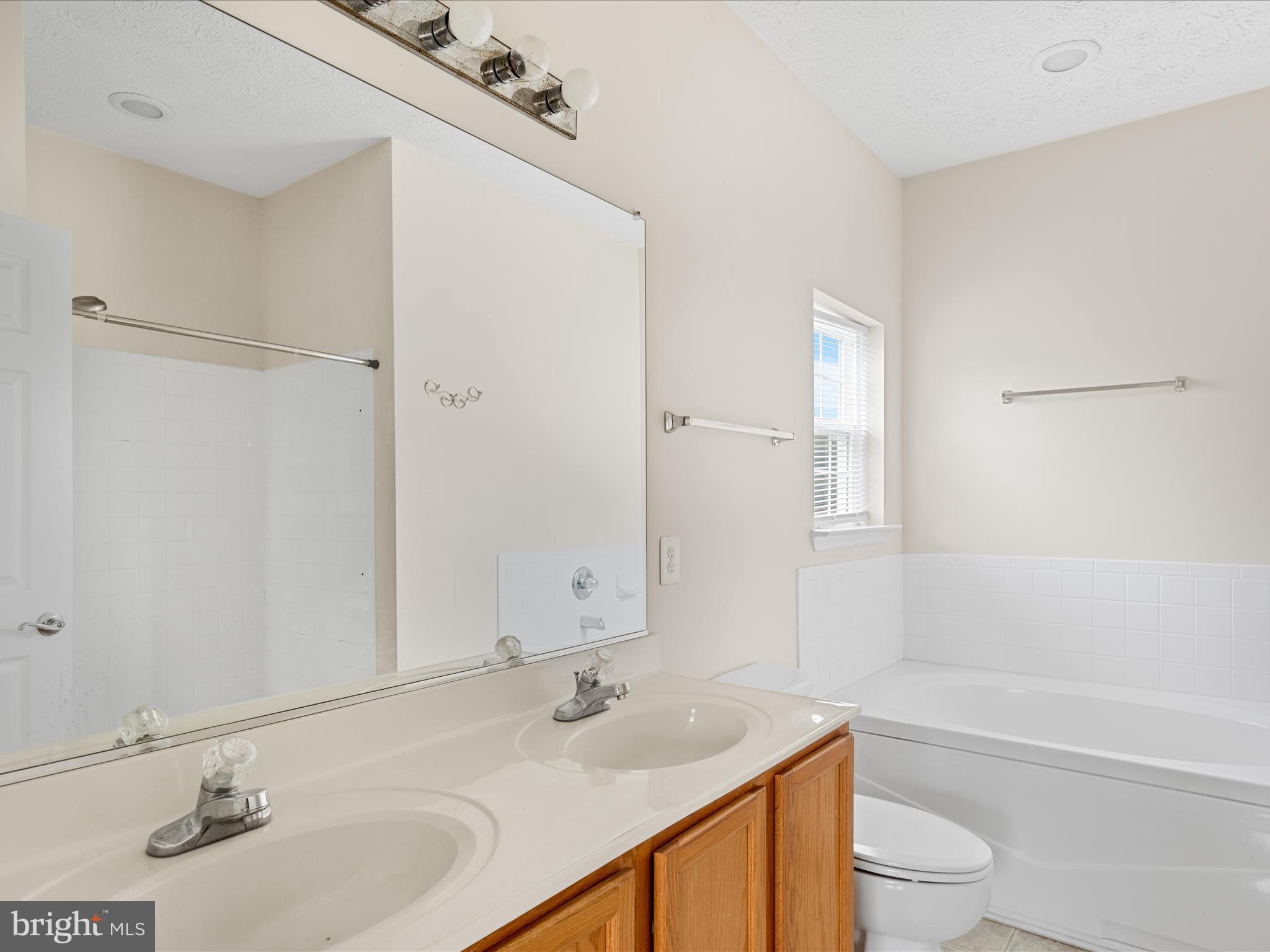 WOOD CREEK GOLF COMM - Residential