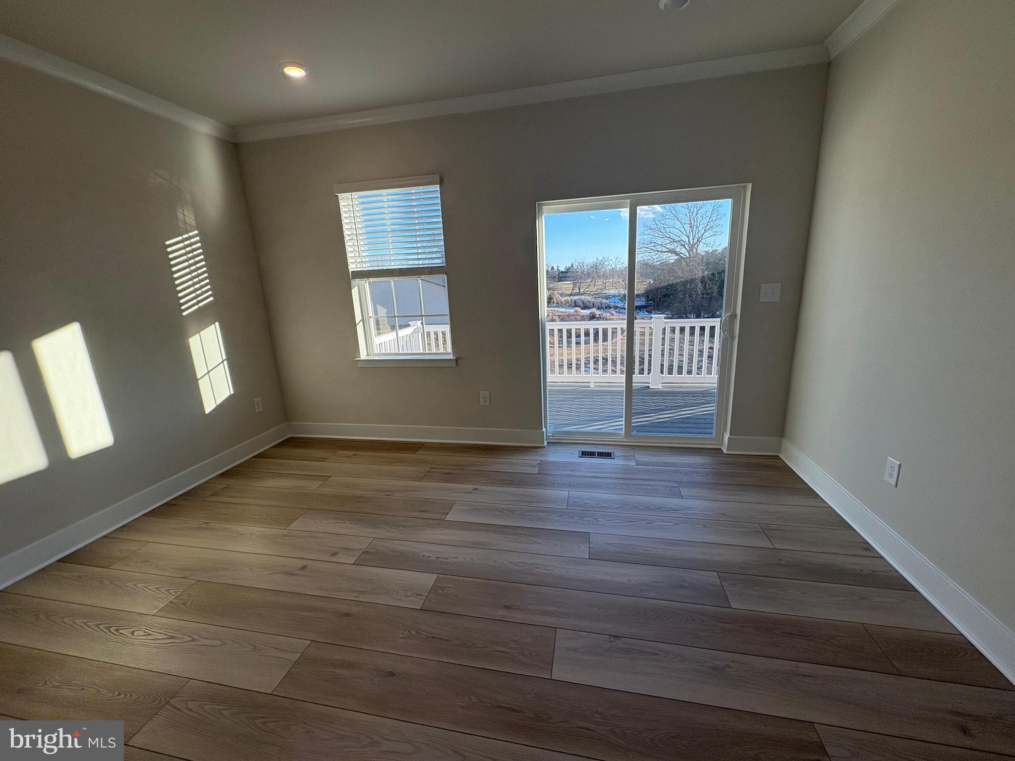 225 BIRDIE COURT
