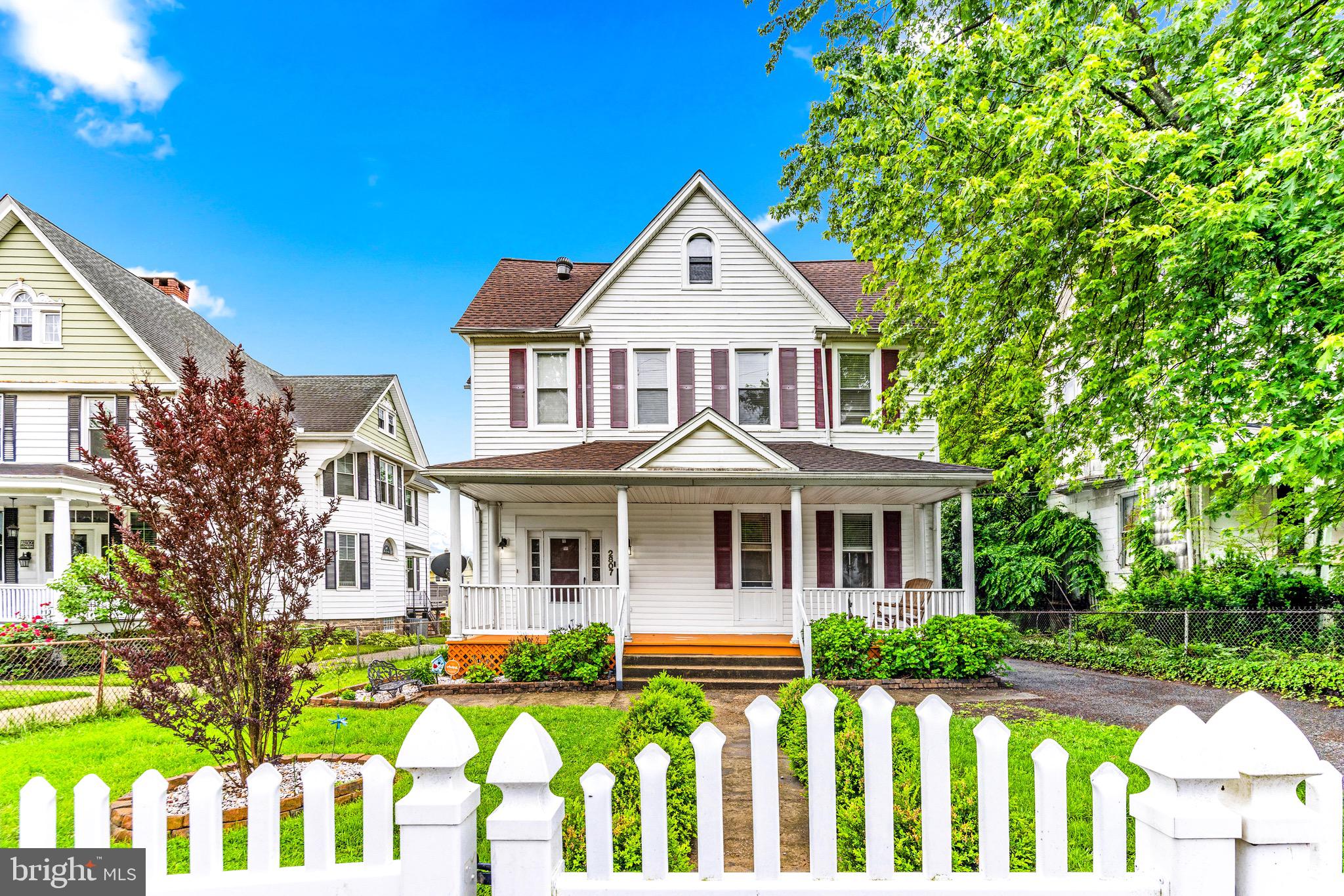 LAURAVILLE HISTORIC DISTRICT - Residential