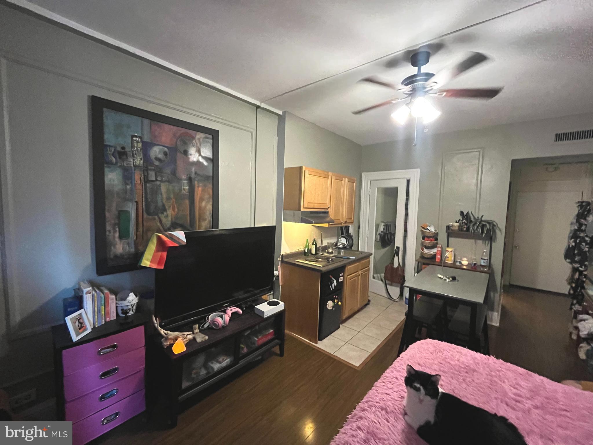 AVENUE OF THE ARTS - Residential