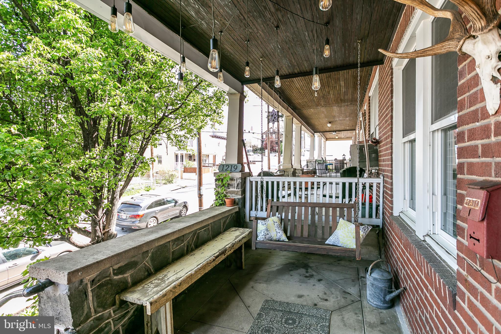 HAMPDEN HISTORIC DISTRICT - Residential