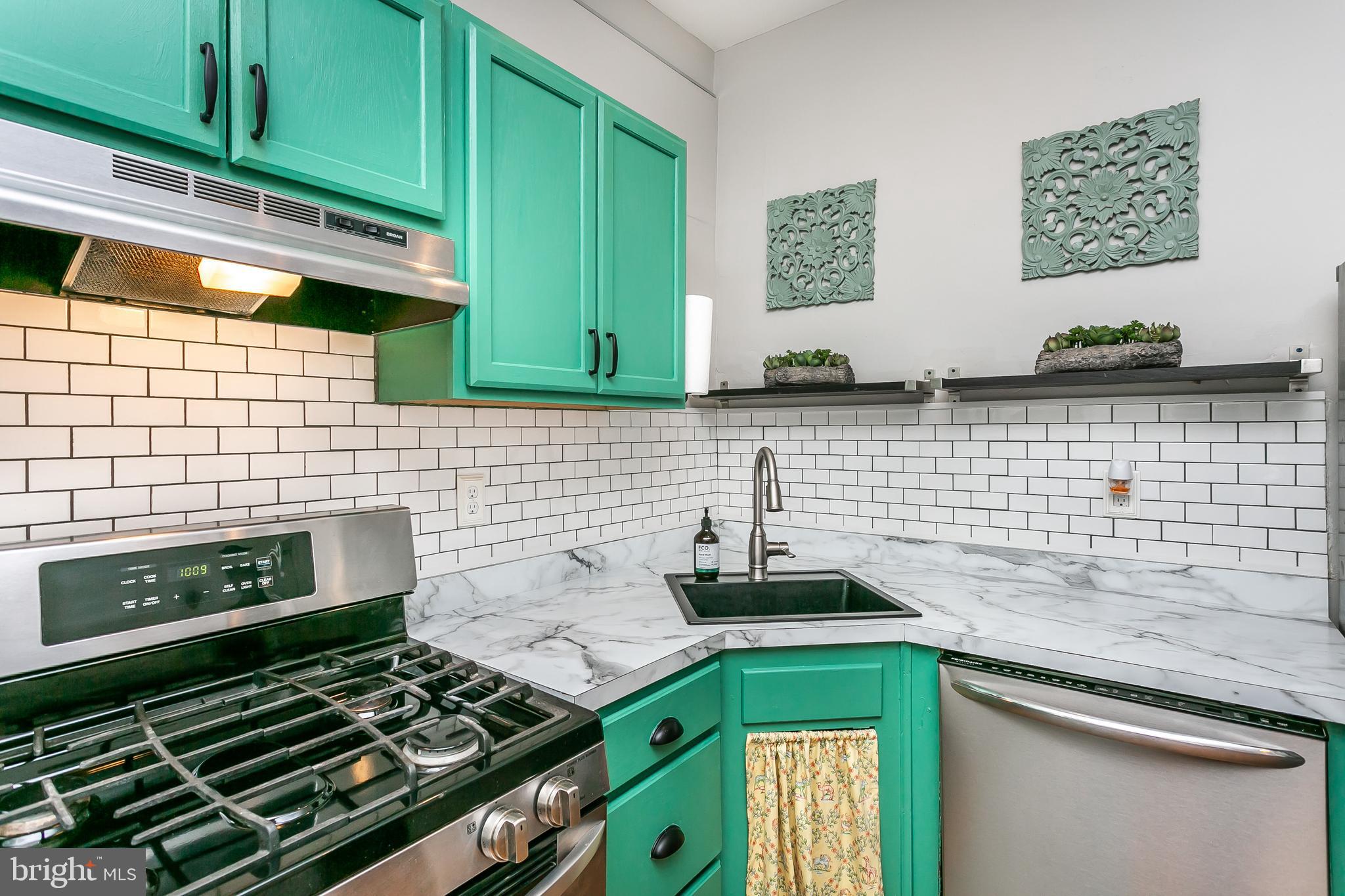 HAMPDEN HISTORIC DISTRICT - Residential