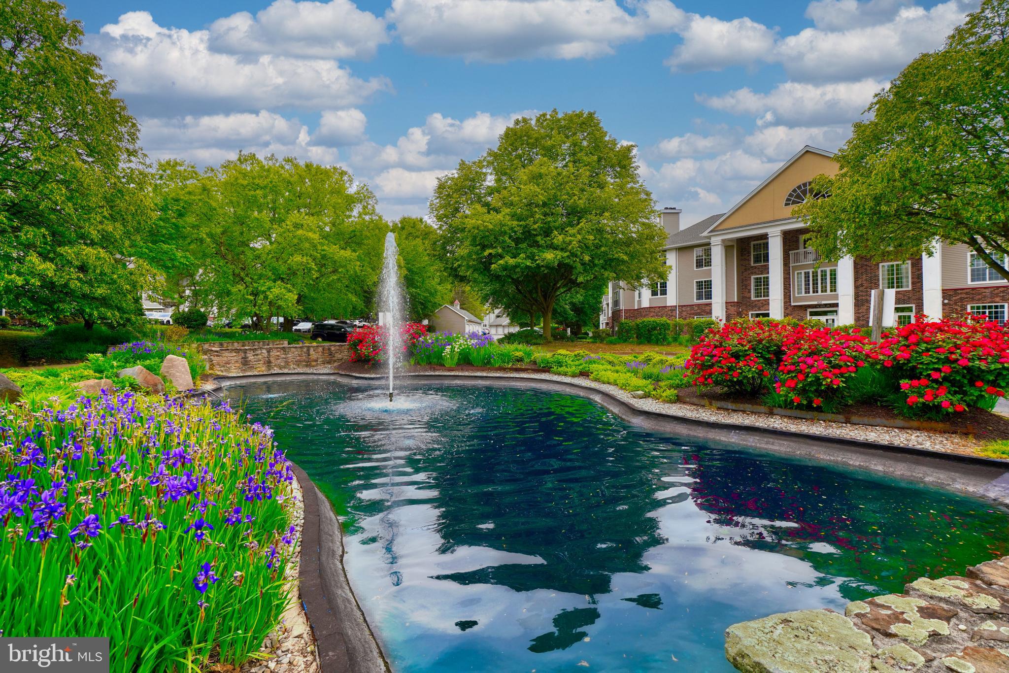 ENGLISH COUNTRY MANOR - Residential