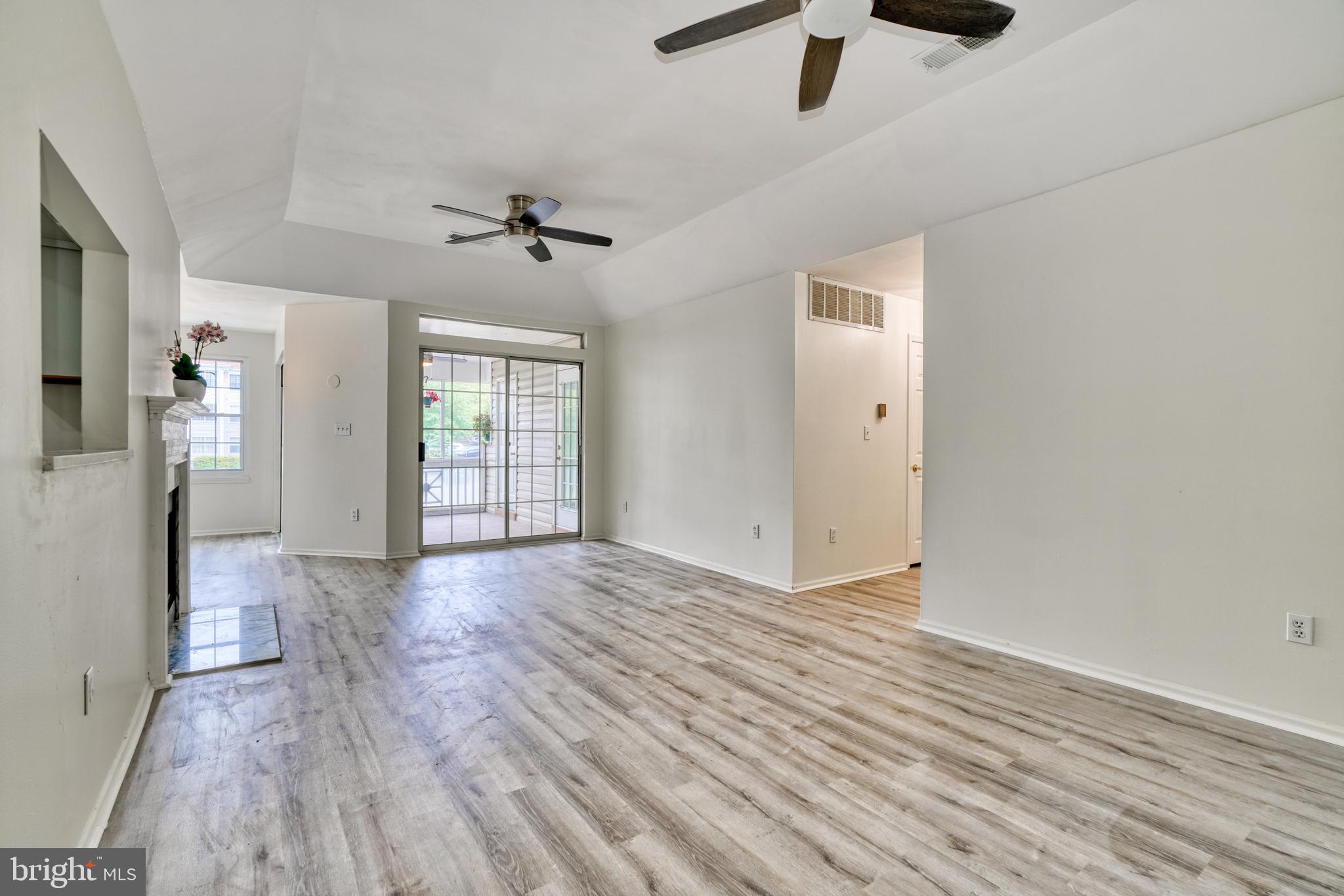 ENGLISH COUNTRY MANOR - Residential