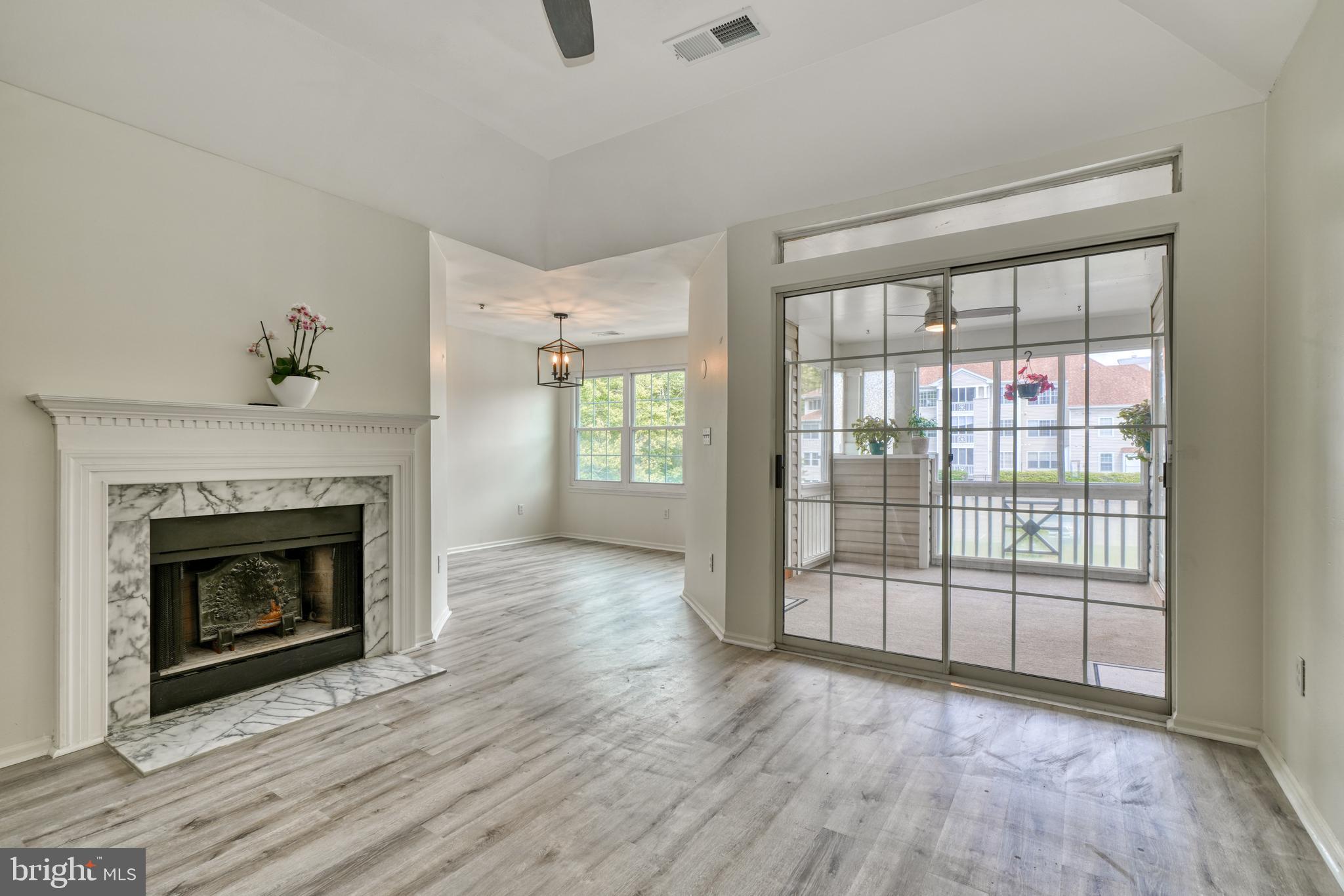 ENGLISH COUNTRY MANOR - Residential