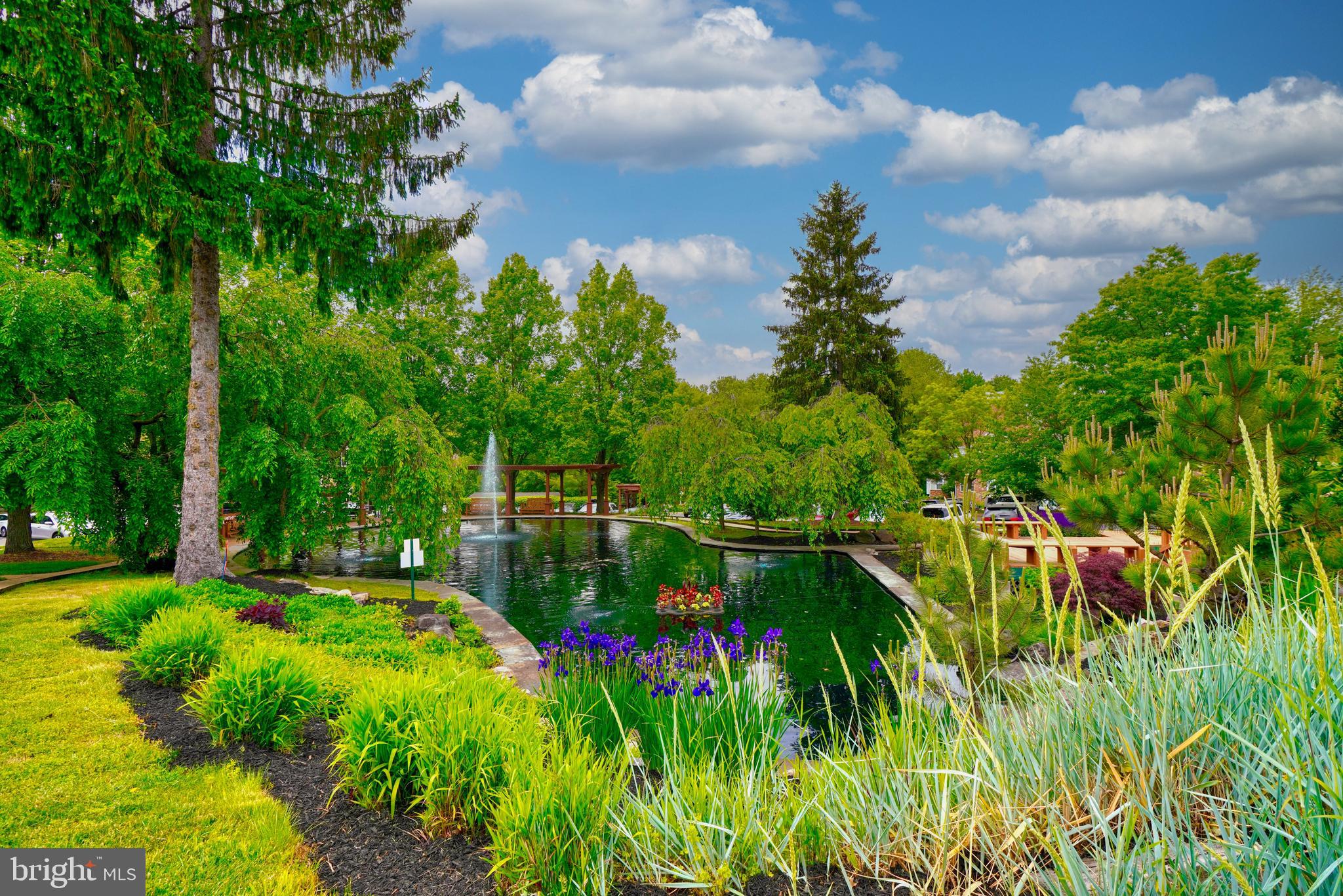 ENGLISH COUNTRY MANOR - Residential