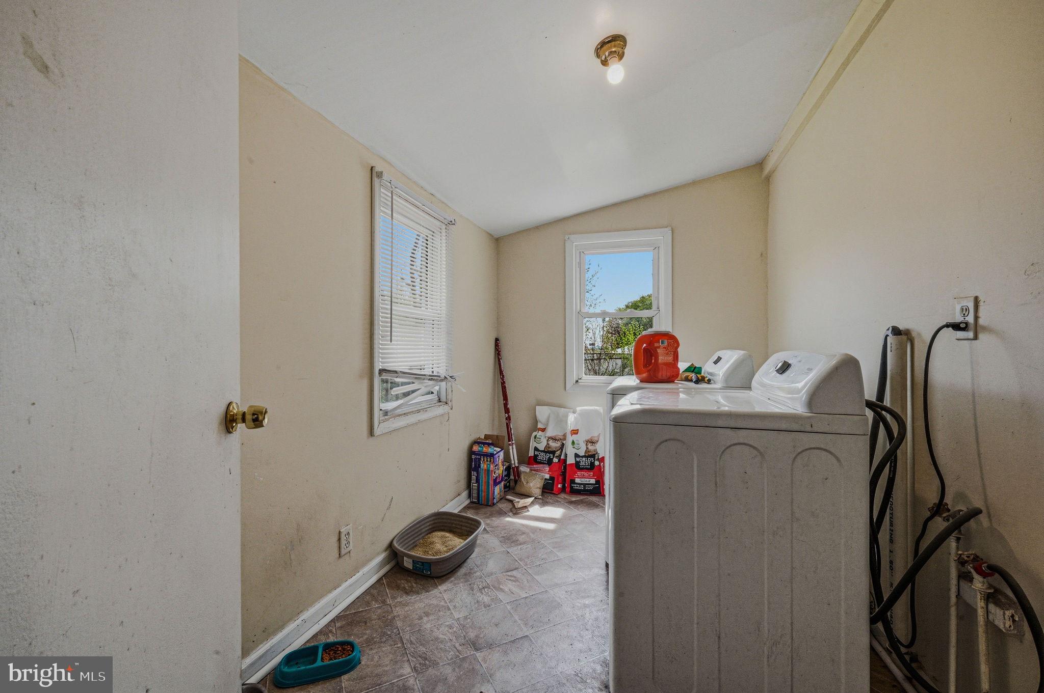 HOLLOWAY TERRACE - Residential