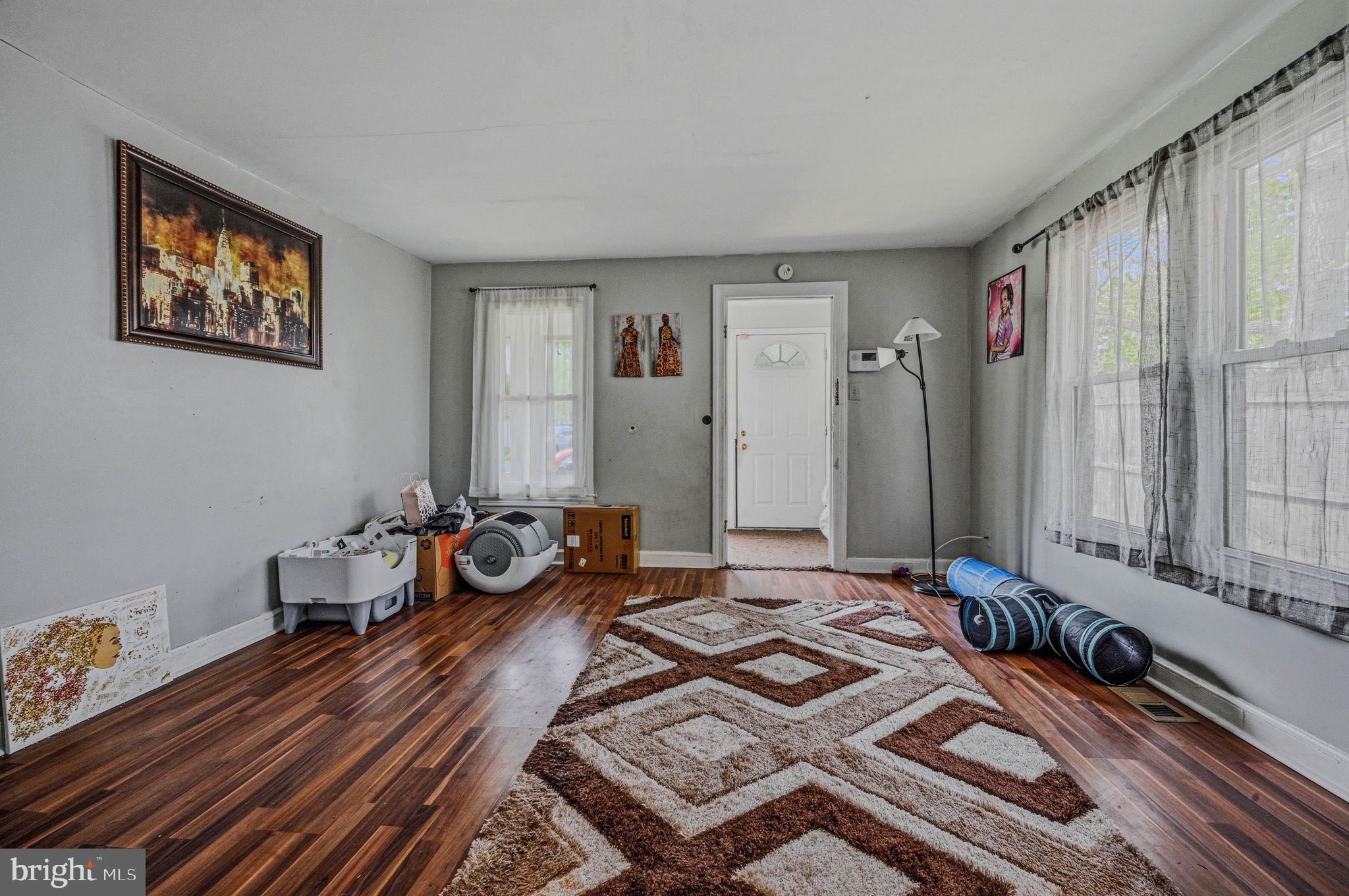 HOLLOWAY TERRACE - Residential