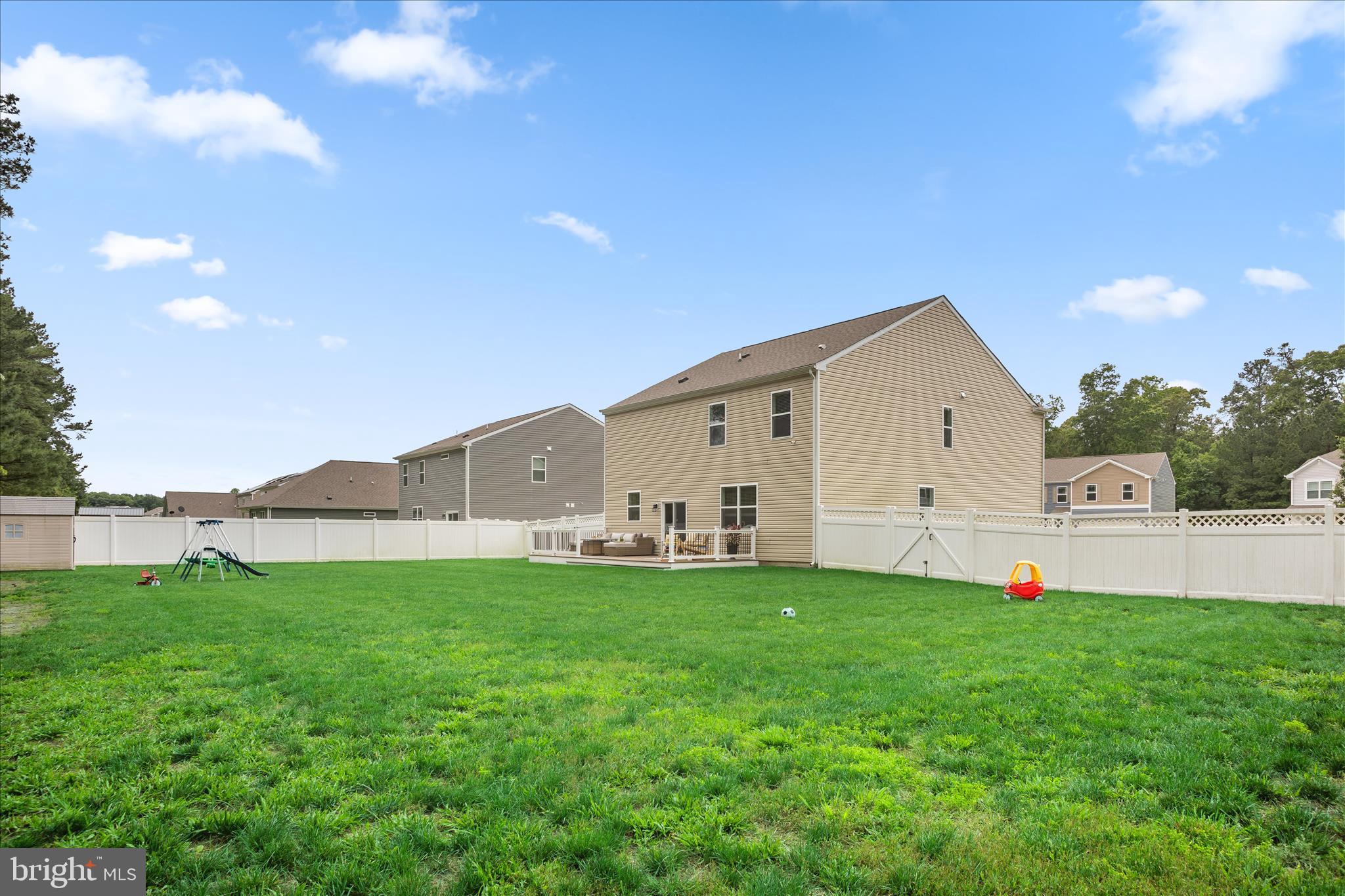 SASSAFRAS MEADOWS - Residential