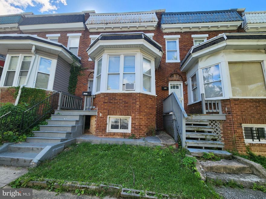 ONLINE AUCTION: Bidding begins 6/6/2025 @ 10:00 AM. Bidding ends 6/10/2025 @ 11:20 AM. List Price is Suggested Opening Bid. Deposit: $7,500. 2-story townhouse located in the Coldstream Homestead Montebello area. JUST MINUTES to Clifton Park & Johns Hopkins University. Easy access to major traffic artery Harford Rd. Property is rented @ $750/mo. Tenant is current on rent. Interior photos are from prior to the tenant moving in.