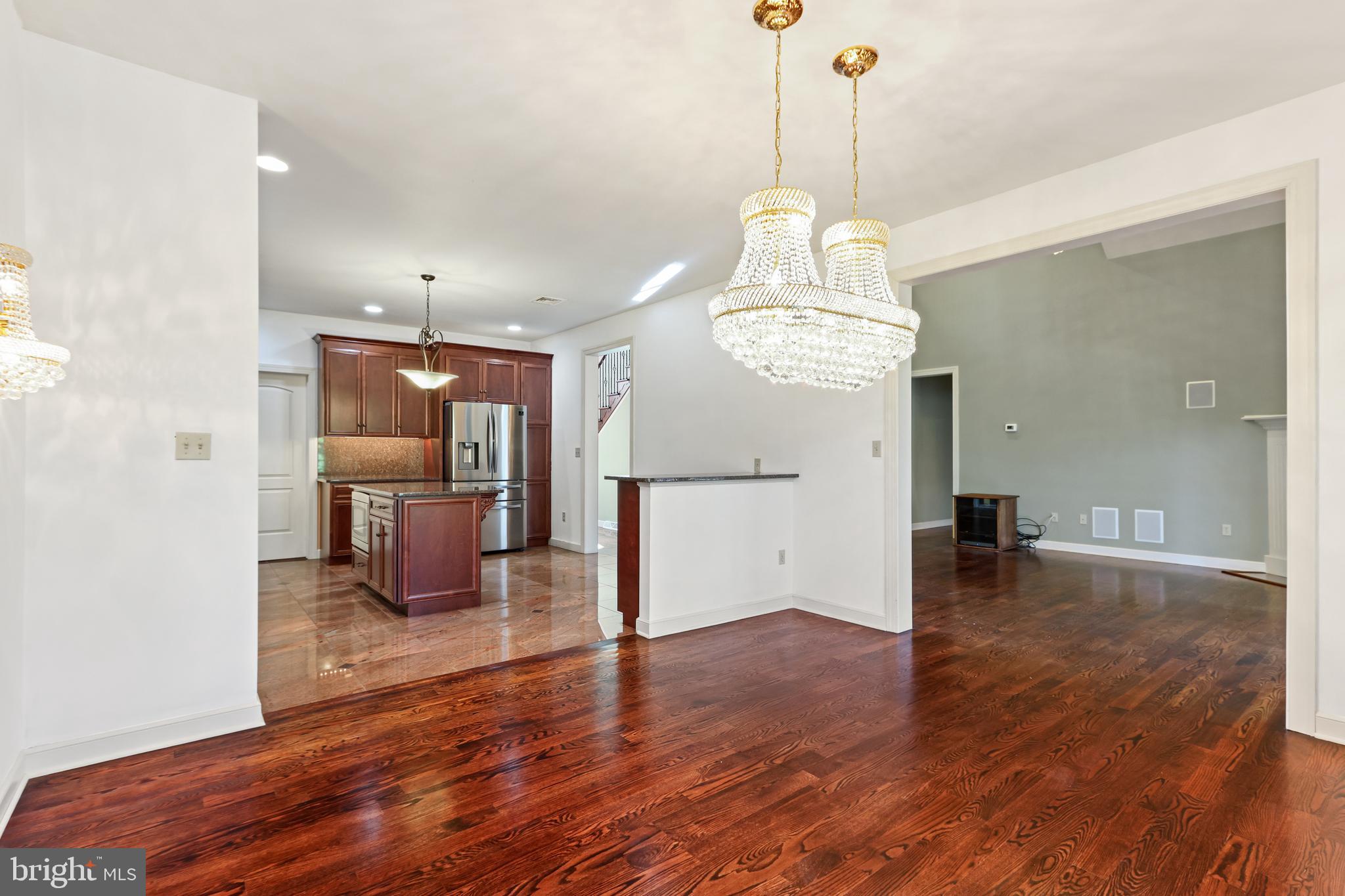 SYCAMORE HILLS - Residential