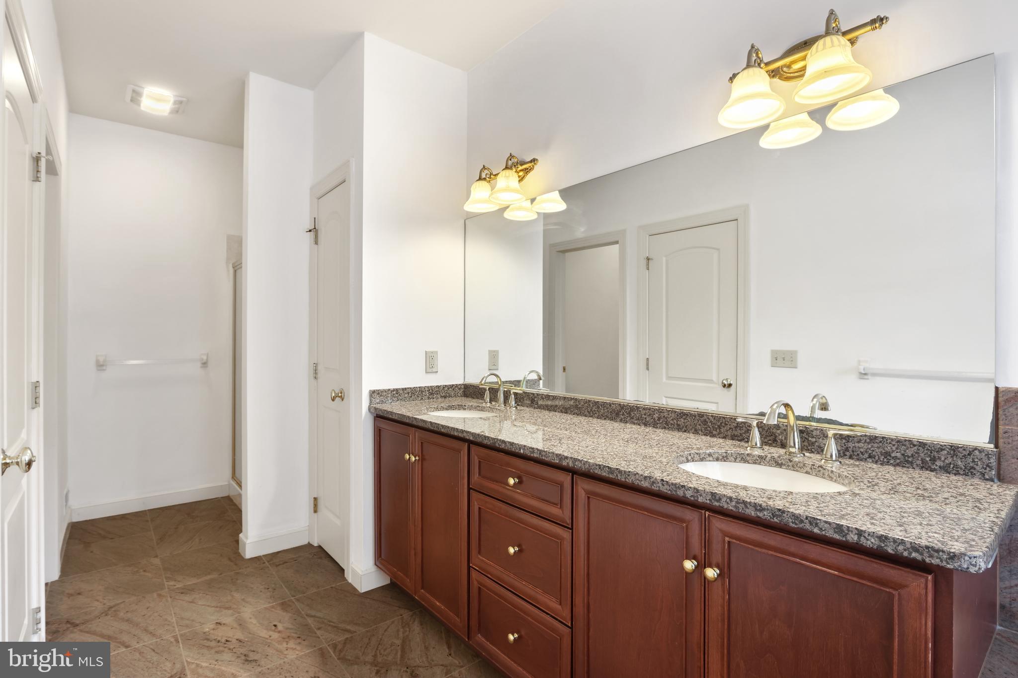 SYCAMORE HILLS - Residential