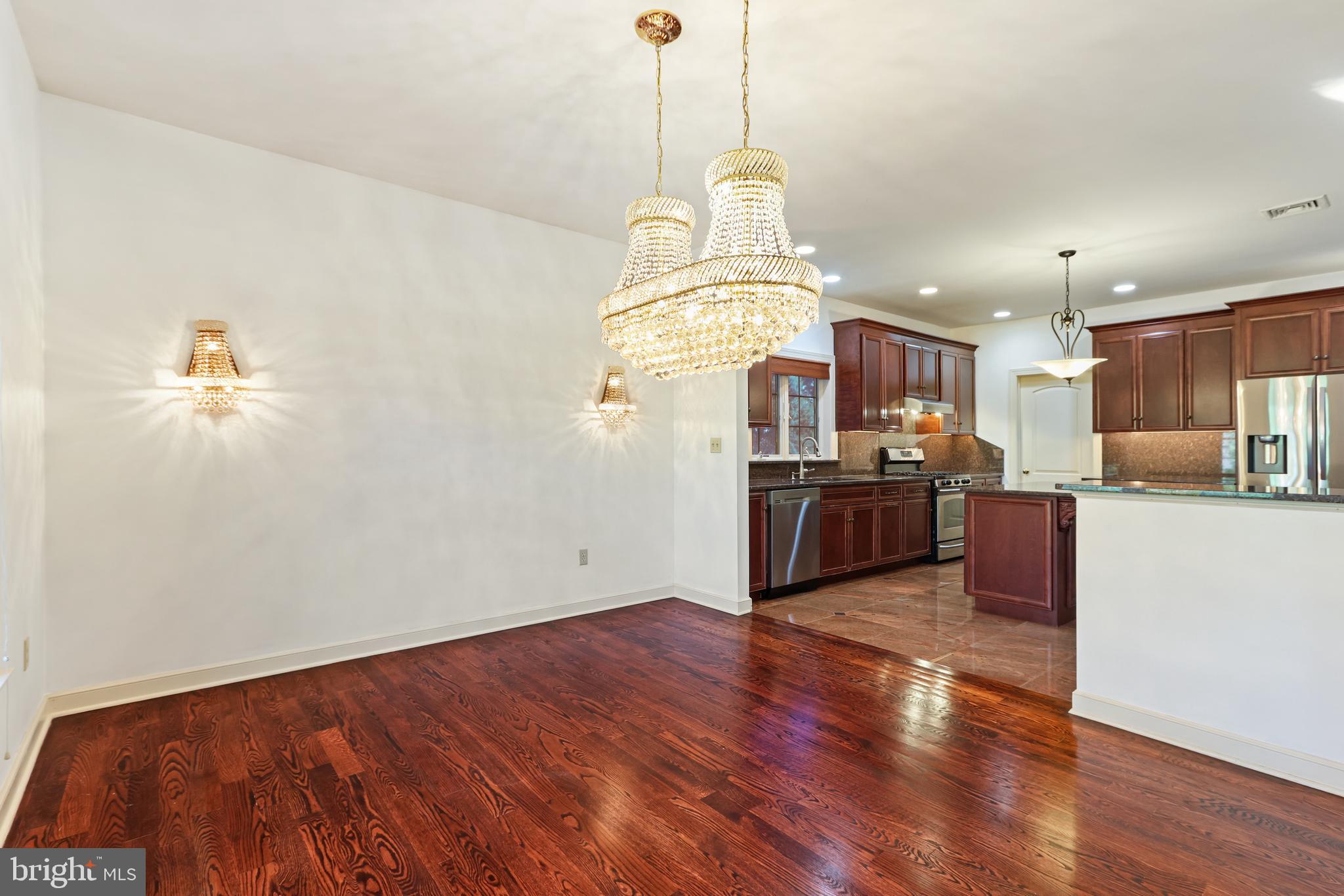 SYCAMORE HILLS - Residential