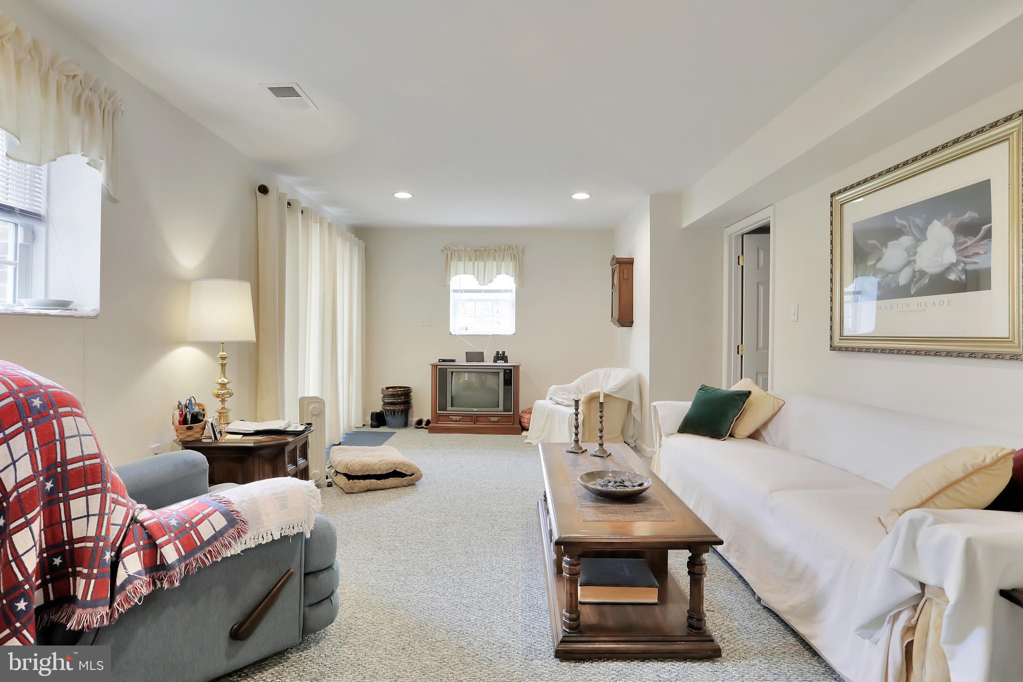 CROSSINGS ON THE POTOMAC - Residential