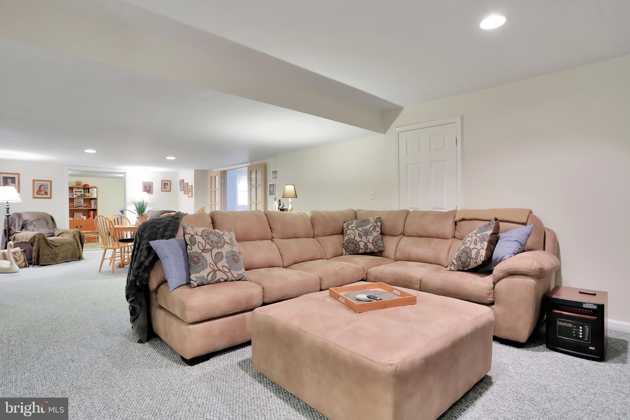 CROSSINGS ON THE POTOMAC - Residential