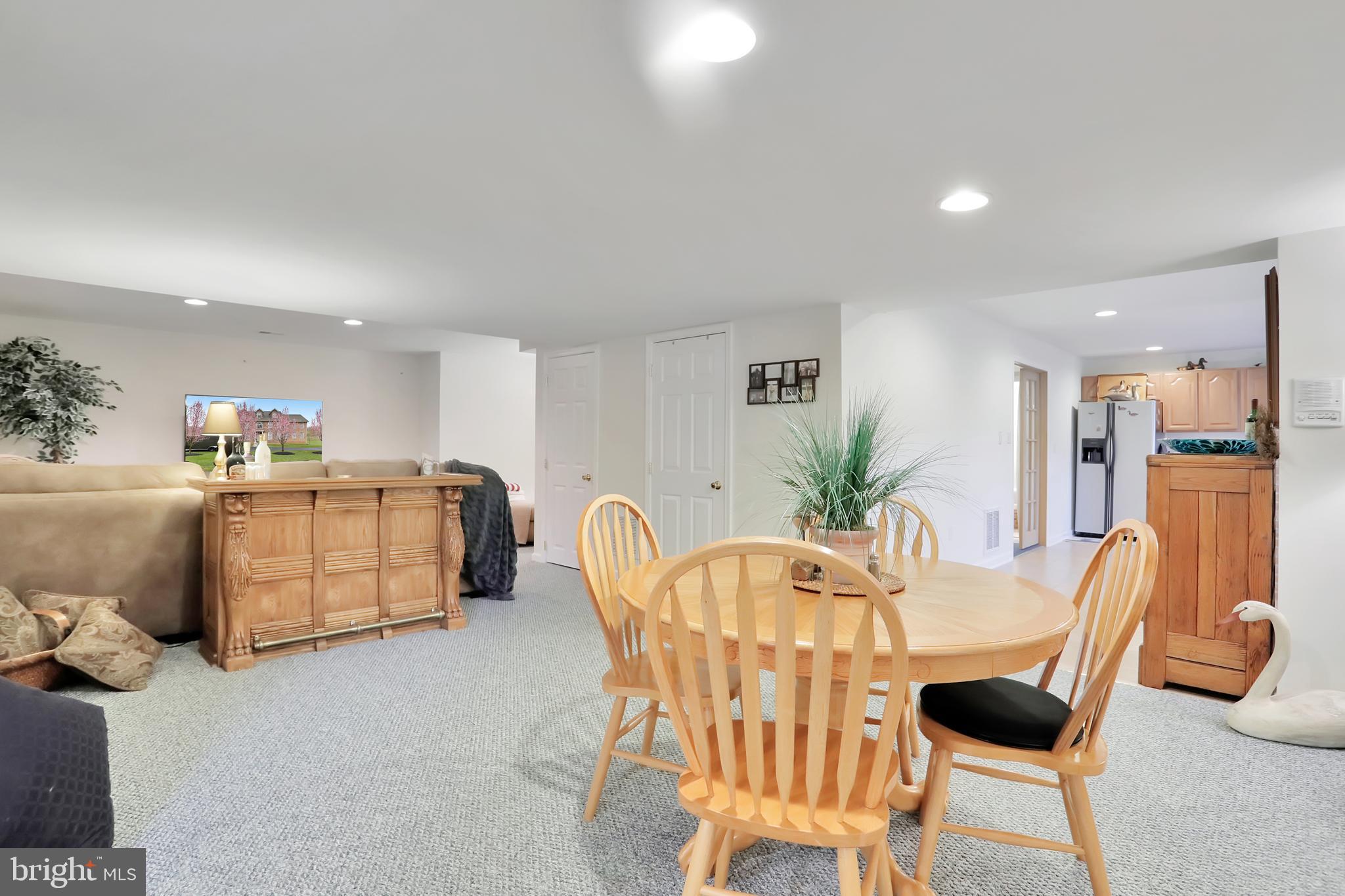 CROSSINGS ON THE POTOMAC - Residential