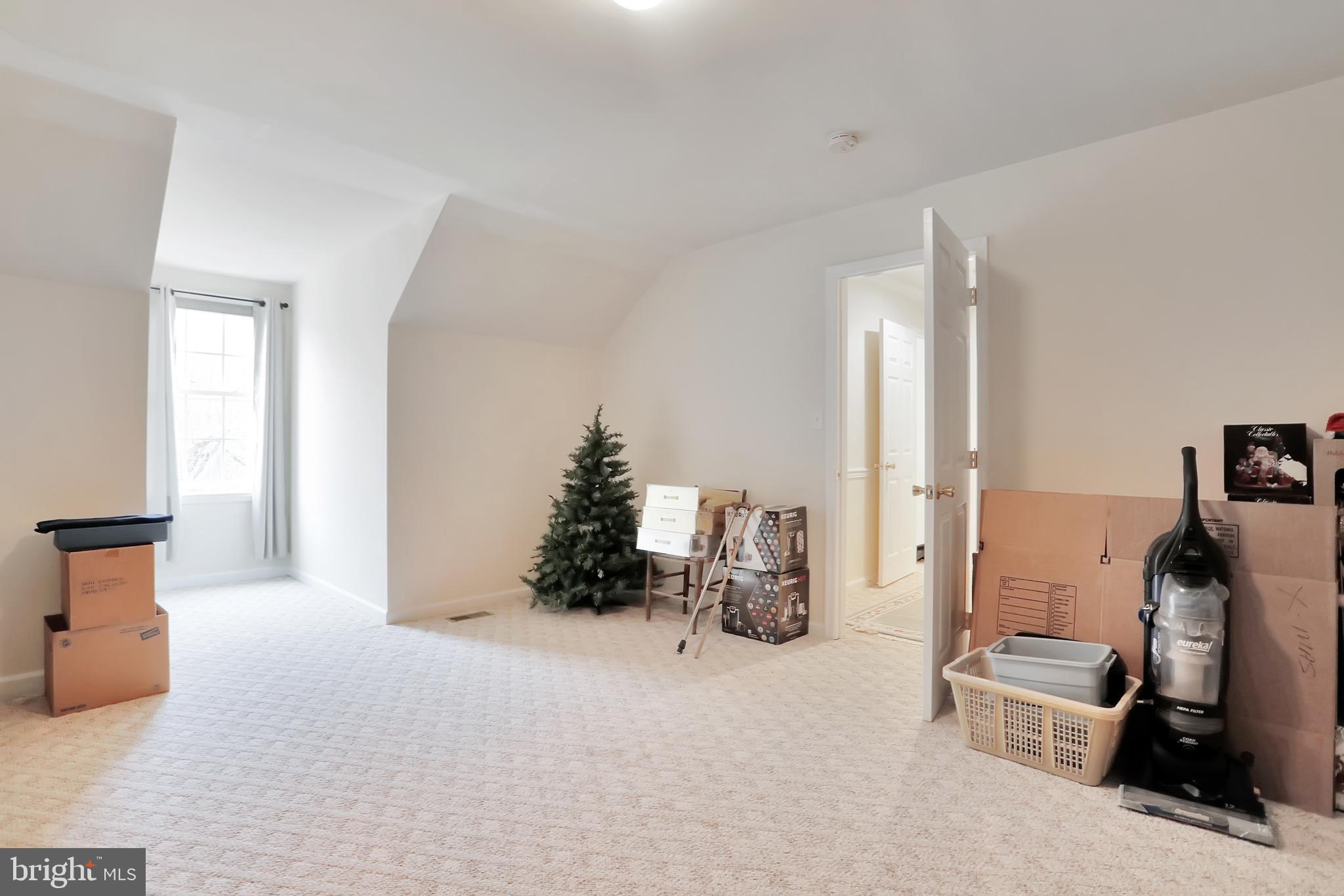 CROSSINGS ON THE POTOMAC - Residential