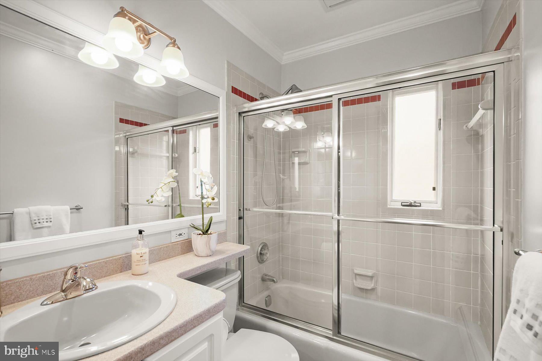 BROYHILL PARK - Residential