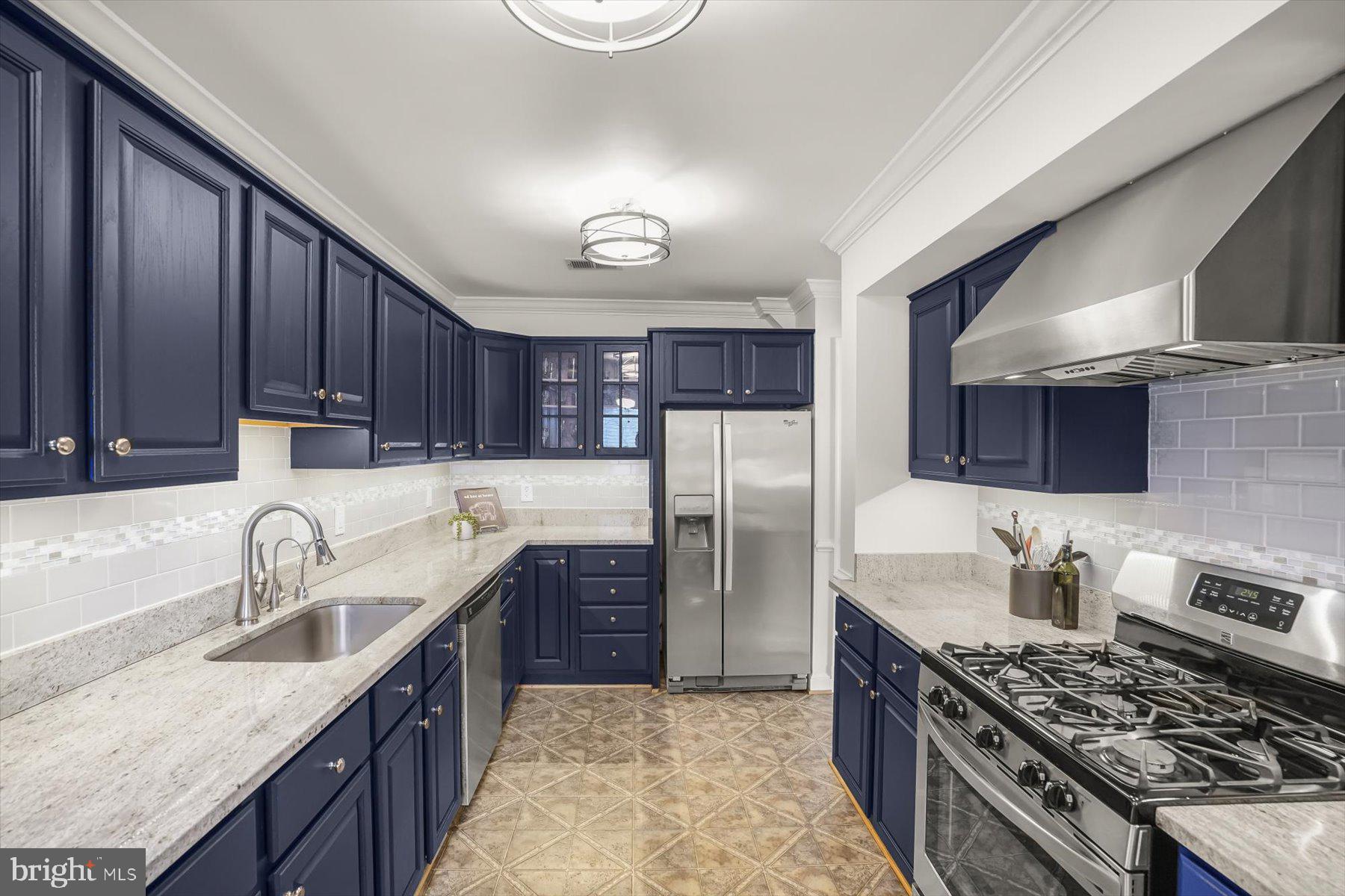 BROYHILL PARK - Residential