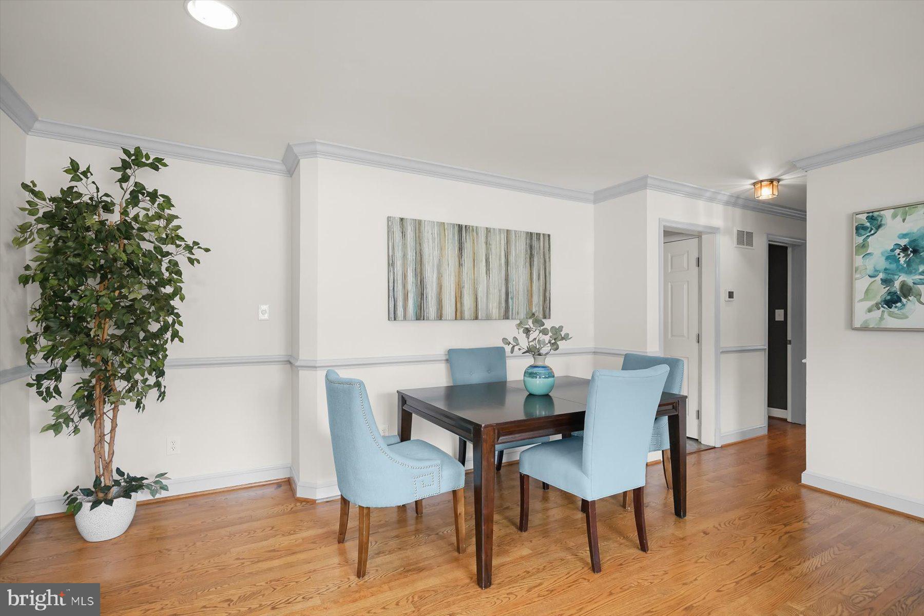 BROYHILL PARK - Residential