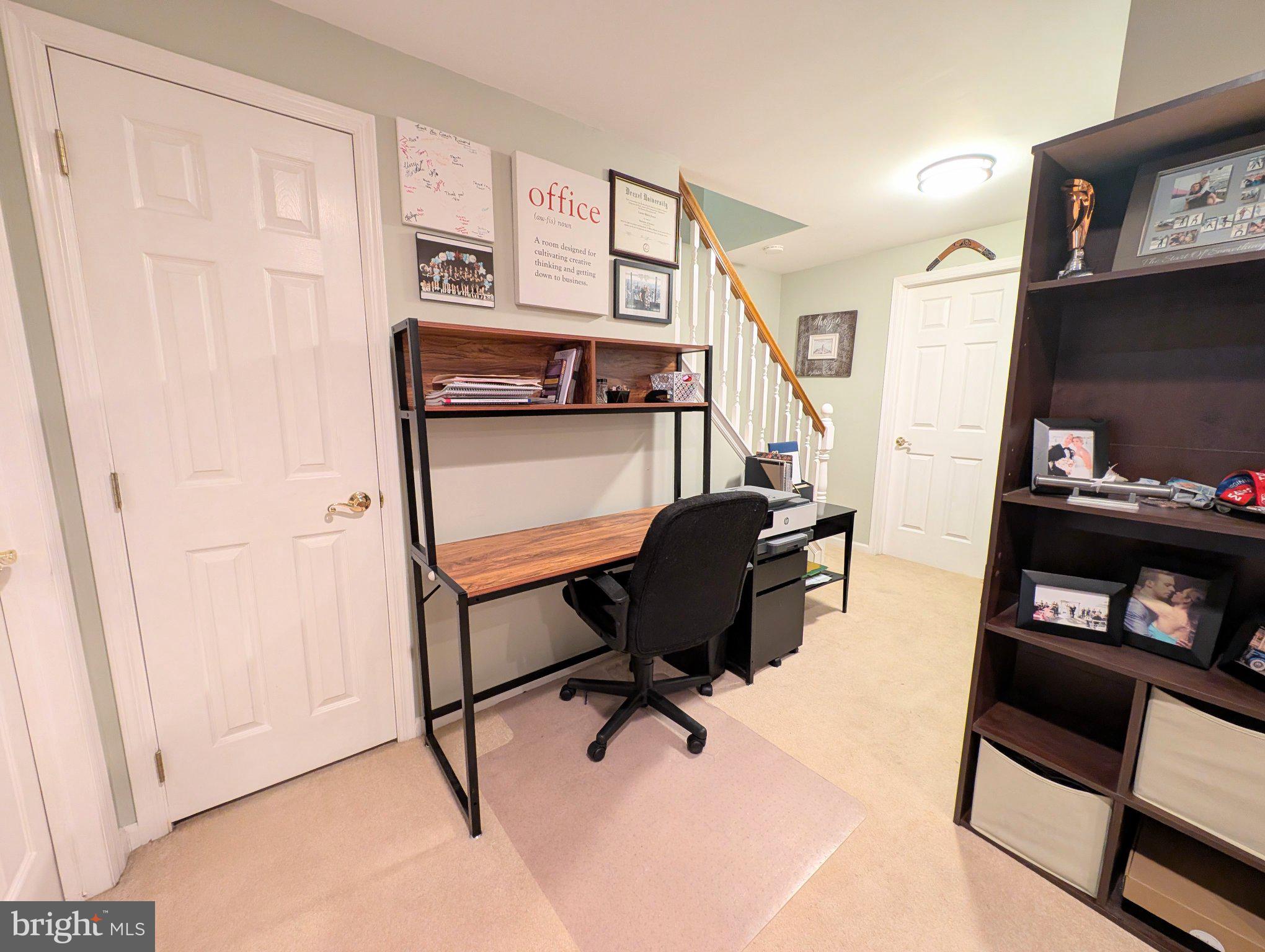CHERRY TREE KNOLL - Residential