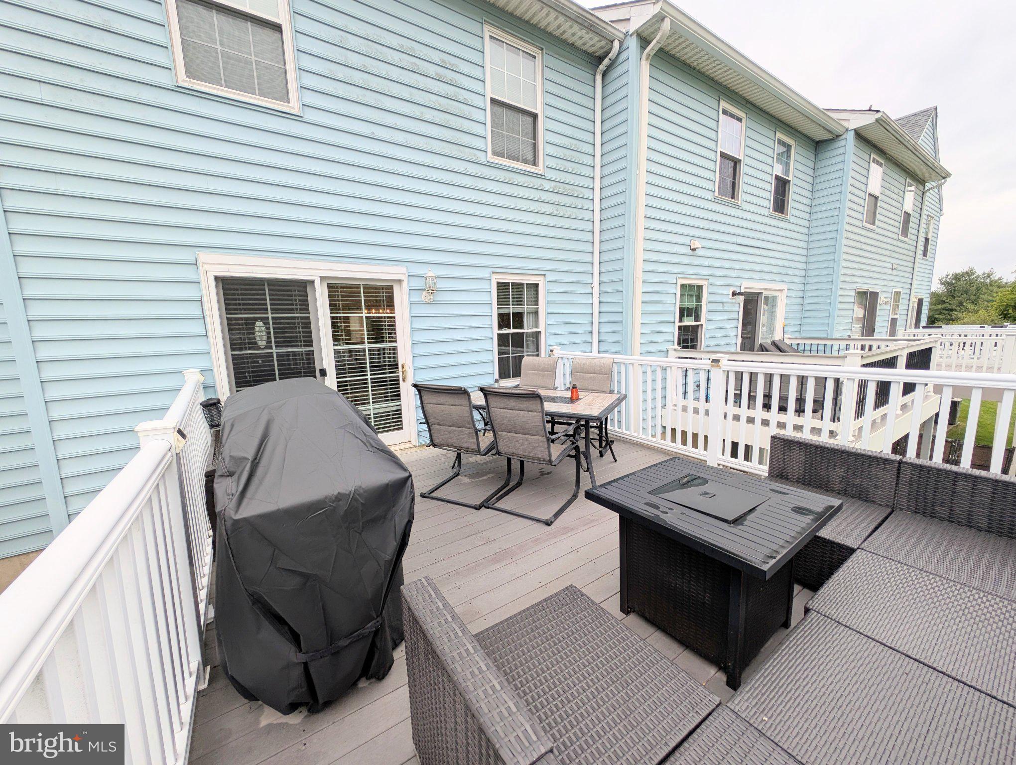 CHERRY TREE KNOLL - Residential