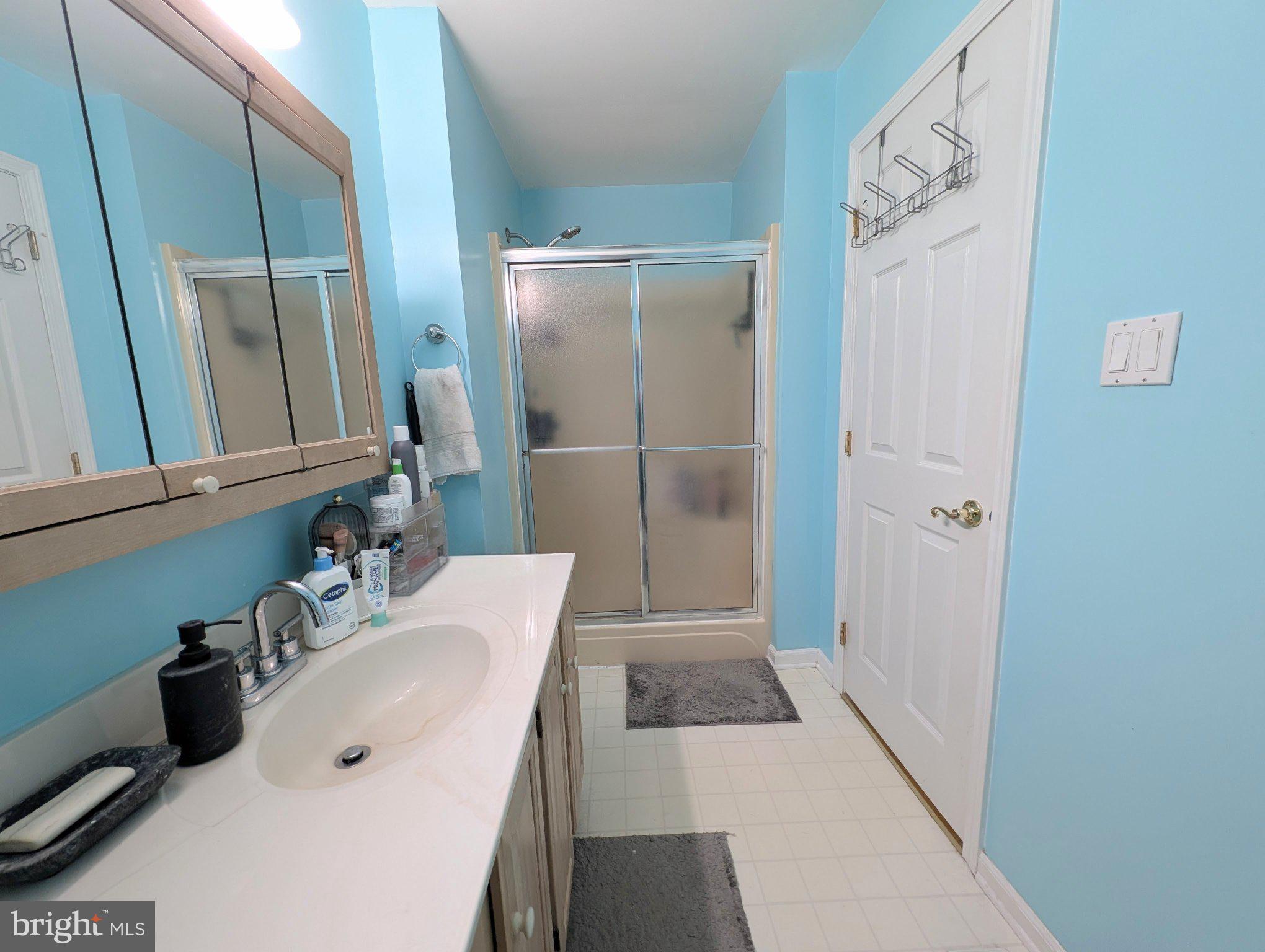 CHERRY TREE KNOLL - Residential