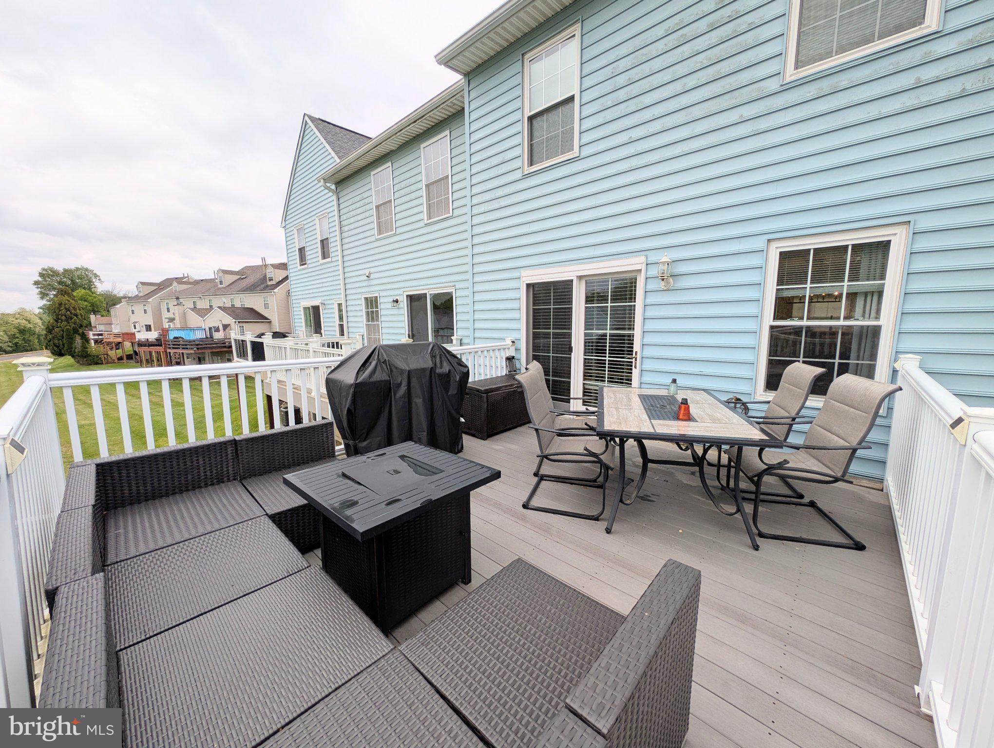 CHERRY TREE KNOLL - Residential