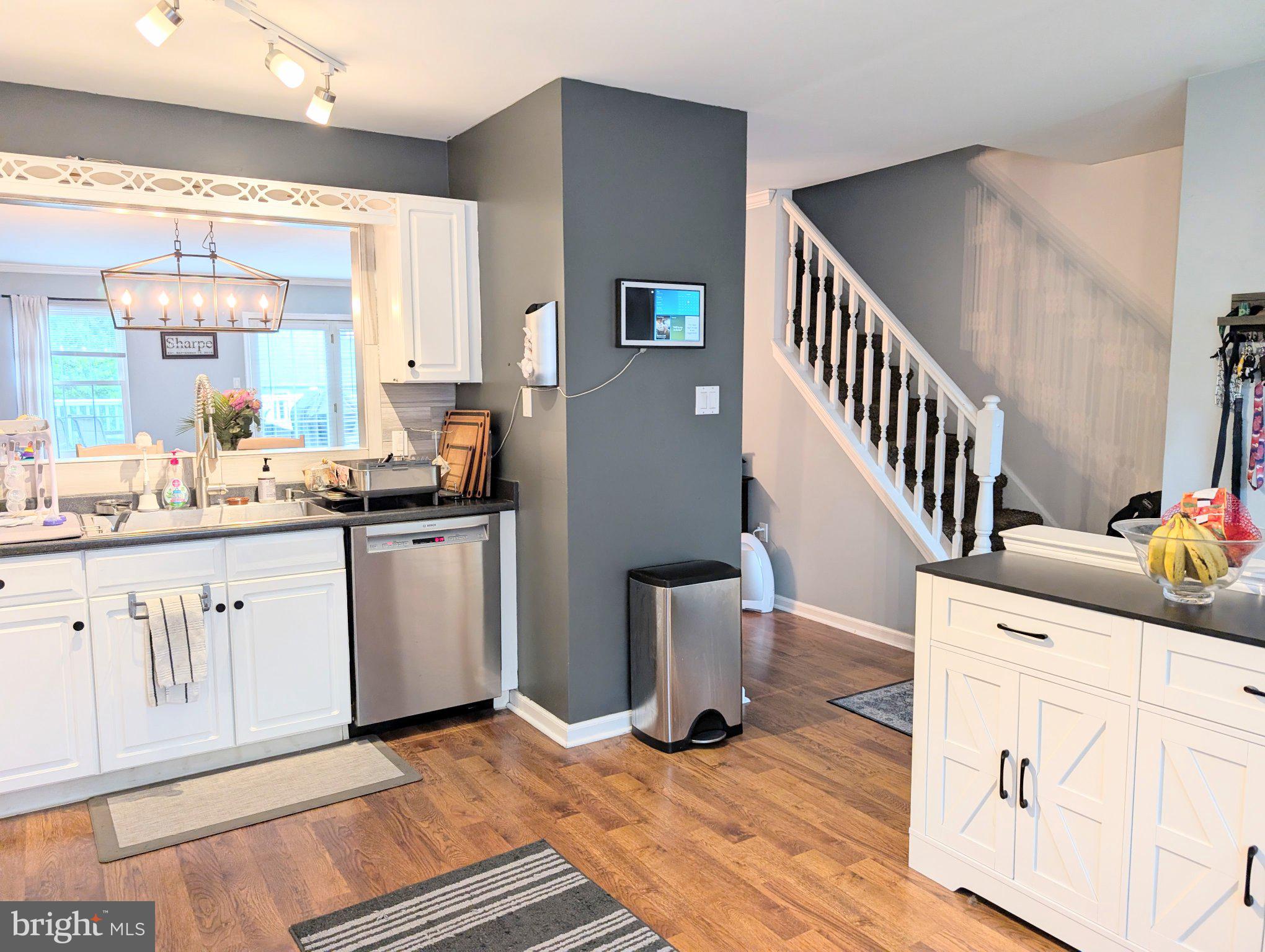 CHERRY TREE KNOLL - Residential