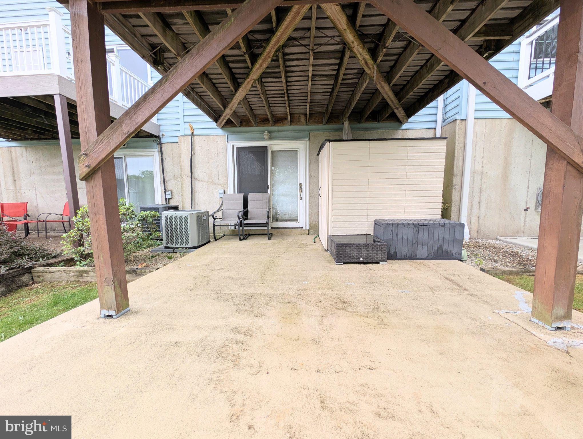 CHERRY TREE KNOLL - Residential
